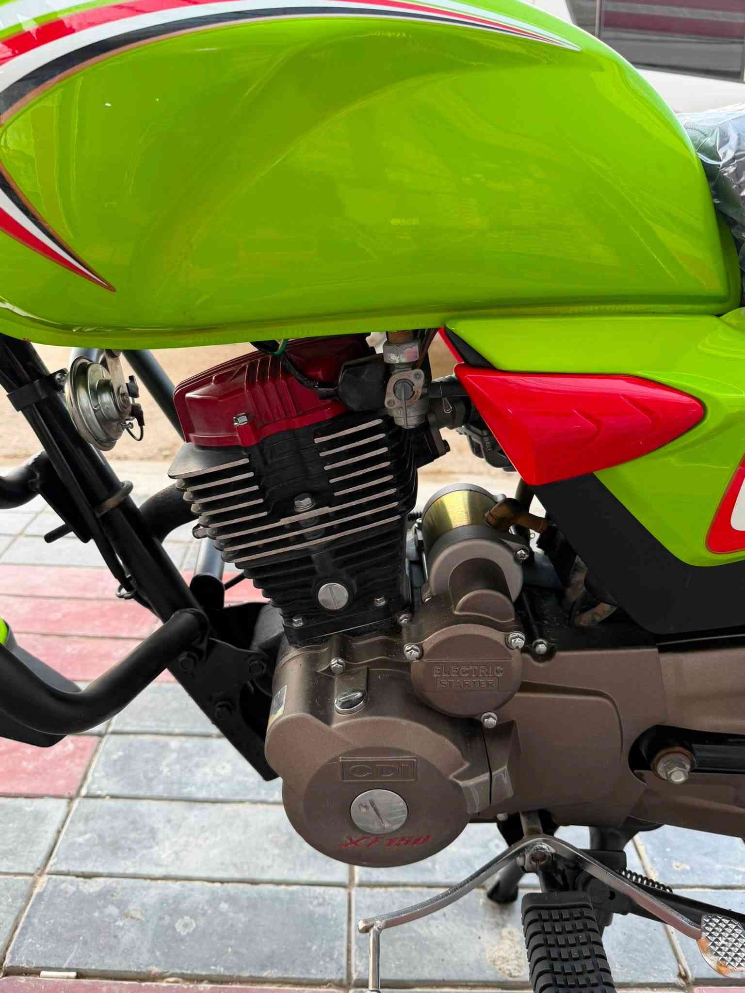 🏍️ للبيع دراجة شننك 🏍️
موديل 23 طالعه من المعرض 2025

مرقم قبل 4 اشهر  هزه جديده  سنويه لغايه 2031

🔹 ماشية 5 آلاف فقط

🔹 استخدام شخصي

🔹 بحالة جيدة جداً ونظيفة

🔹 رقم بابل مشروع وطني  – تحويل مباشر 

🔹 تاير خلفي جوبلس وامامي 

🔹 اضائه أمامي

🔹  مرتبة وجاهزة للاستخدام 🔥

💰 السعر: 1,750,000 دينار

📍بابل حله منطقة الكرامة شارع حي الحسين 

📩 للاستفسار الاتصال على الأرقام التالية 
***********
***********

للجادين فقط، والمعاينة خير دليل 🌹
