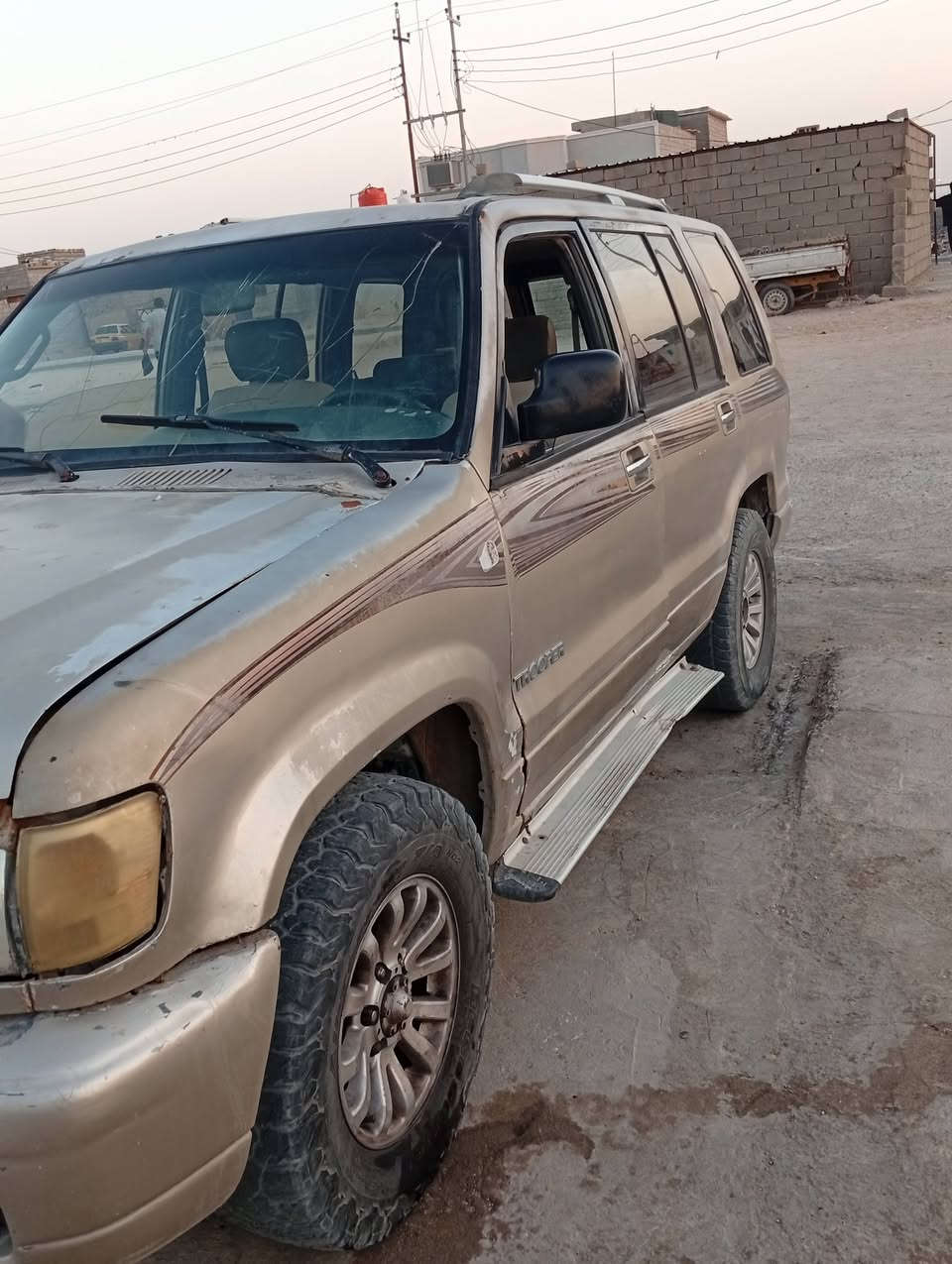 زوزه مديل 2002للبيع جاهزه وين ما يعجبك اطلع سنويه ل27 مكانه البصره الزبير سعر 40بيهة مجال رقم ***********
