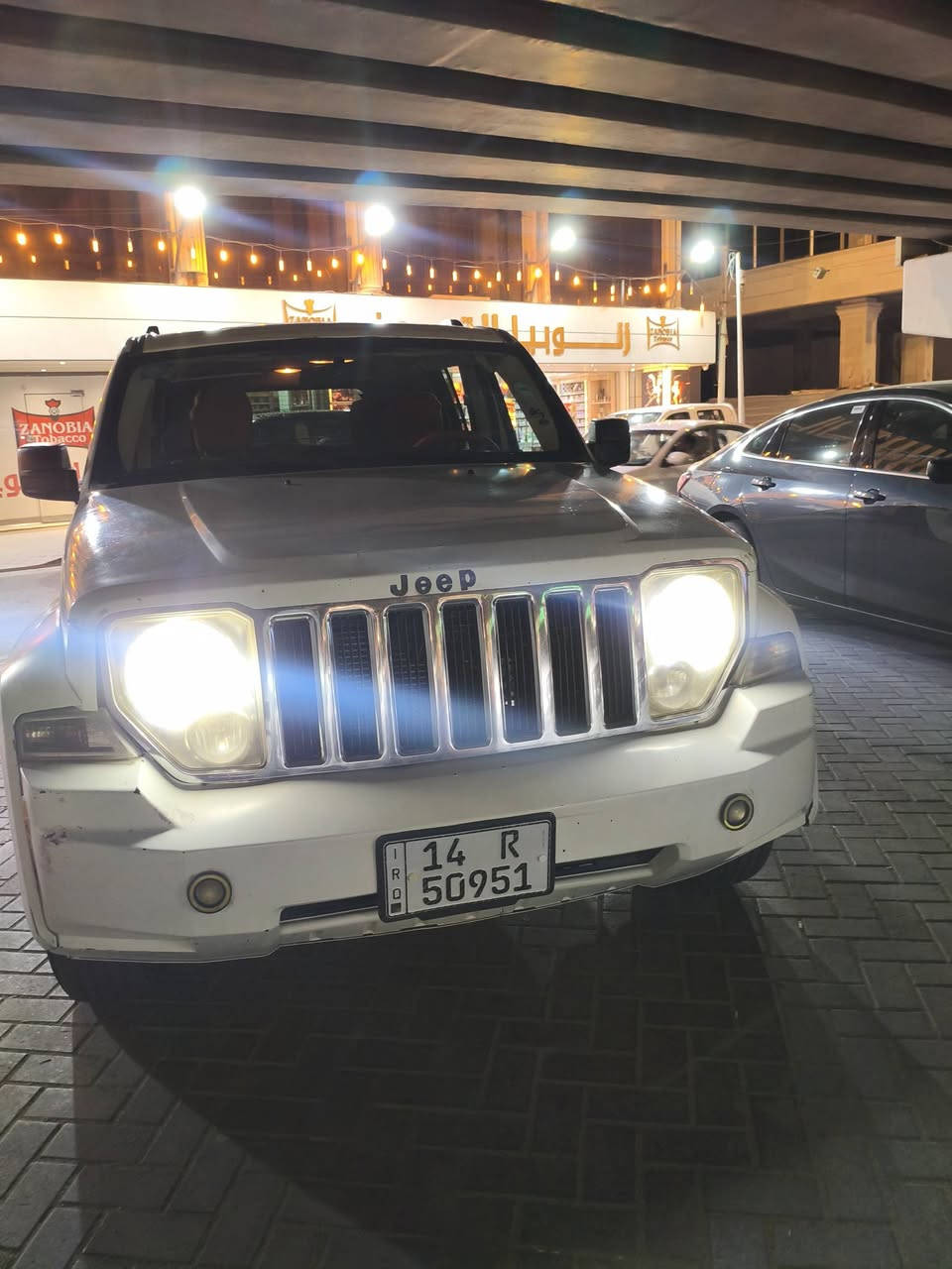 السلام وعليكم جيب 2008لبرتي رقم دولي  سنويه ل 30 السياره تخم تاير جديد مكينه وكير خير من الله بديها حلو غرفه جديده السعر 55 وبيها مجالالعنون البصره الستفسار ***********
