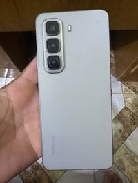 انفنكس هوت ٥٠ • ١٢٨ • بطارية ٥٠٠٠
