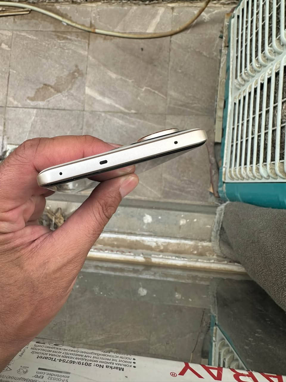 السلام عليكم عندي ريلمي 15 برو جهاز مستخدام 20 يوم جهاز مكفول ونضيف كلش اريد مراوس ريلمي جي تي او بيع مكاني الديوانيه توصيل موجود اتصال ***********

نص مكتوب في الصور:
- حول الجهاز اسم الجهاز realme 15 Pro 5G المعالج Snapdragon® 7 Gen 4 Mobile Platform البطارية ٧٠٠٠ مللي أمبير في الساعة (نموذجية) RAM ١٢,٠ غ.ب + ١٤,٠ غ.ب الكاميرات أمامية 50MP خلفية 50MP+50MP إصدار البرنامج RMX5101_16.0.5.1210 (EX01) معزز الأداء Flux Engine الشاشة ٦,٨ بوصة الطراز RMX5101 الإصدار
