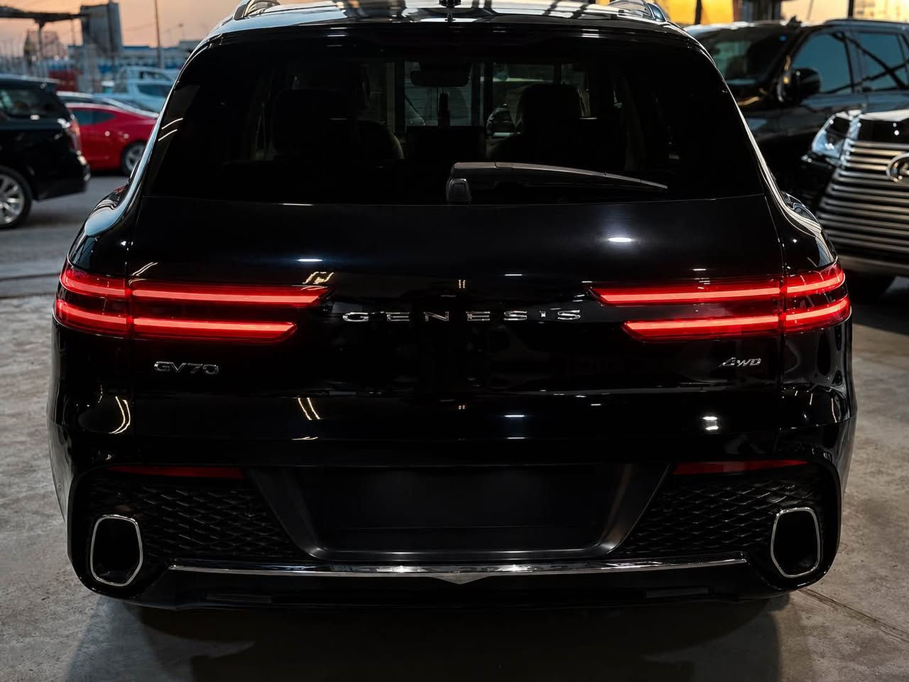جنسيس GV70 | Prestige

الموديل: 2022
المحرك: 4 سلندر Twin Turbo
الدفع: رباعي AWD
القير: أوتوماتيك 8 سرعات
الممشى: 38 ألف ميل
اللون الخارجي: أسود
الداخلية: بيج وأسود
عدد المقاعد: 5

المواصفات:

حساسات أمامية وخلفية
فتحة سقف بانوراما
تشغيل عن بُعد
دخول وتشغيل ذكي
قيادة ومساعدة ذاتية
مثبت سرعة متكيف
نظام المحافظة على المسار
تحذير النقطة العمياء
نظام تفادي التصادم
فرملة طوارئ تلقائية
مقاعد كهربائية
تدفئة وتبريد المقاعد
ذاكرة المقاعد
دركسون كهربائي متعدد الوظائف
باب خلفي كهربائي
شحن لاسلكي للموبايل
شاشة معلومات وترفيه
عدادات رقمية
نظام صوت فاخر
Auto Hold
Auto Park

جنوط رياضية
مواصفات Prestige

Genesis GV70

للاستفسار *********** البصرة, العراق
