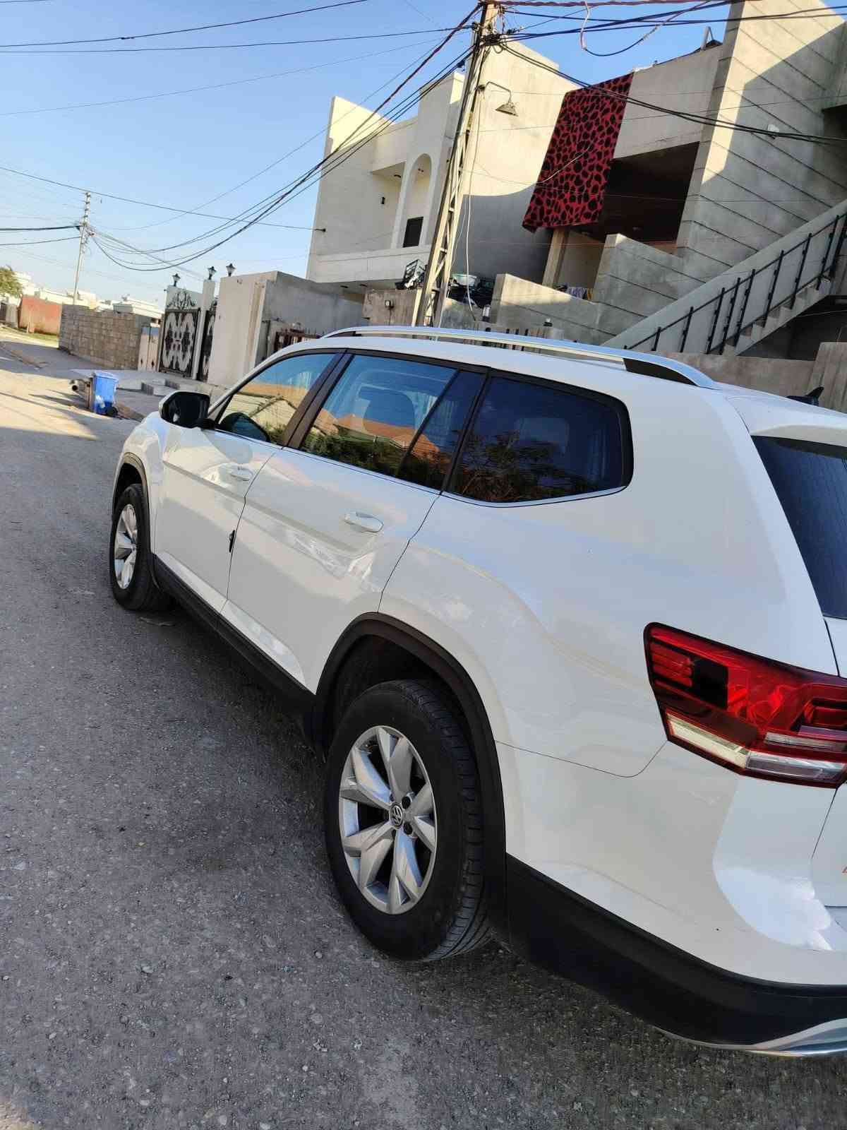 Volkswagen Atlas SE 2019
CLEAN TITLE 
اراوس مع سلفرادو او رام… 
ضرر بسيط بارد بالبابين جهت السايق 
حجم المحرك 6 سلندر
عداد المسافة المشي 50 

المواصفات:
بصمة تشغيل
بصمة أبواب
تشغيل عن بعد (Remote Start)
صندوق شفط كهربائي 
رادار أمامي (تحديد مسار)
رادار جانبي (نقاط عمياء)
رادار خلفي (تحذير من الاصطدام)
تحكم وضعيات القيادة Drive Modes 
تبريد مركزي لمس
كشنات جلد+تدفئة
هاند بريك بصمة
Android Auto 
Apple Car Play 
مانع انزلاق+ABS
شاشة كبيرة لمس
رادار خلفية+ كاميرا 
تحكمات استيرن
اوتو ستارت Auto start 
اوتو ستوب Auto Stop 
وبقية المواصفات المعروفة
الاتصال ***********

كل بانزين عادي حت مكتوب ع قبق البانزين
