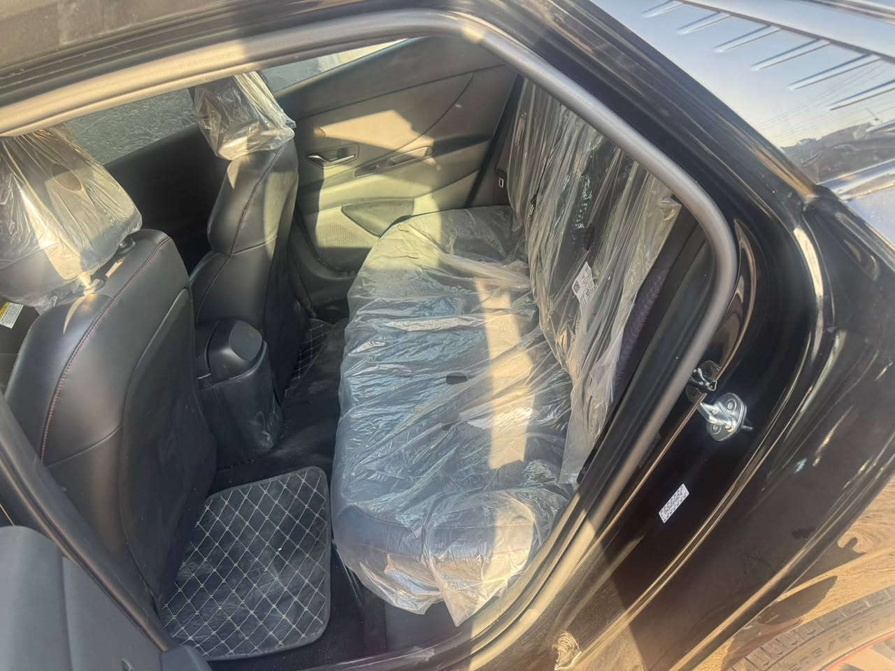 السلام عليلكم النترا ال لين فول اعلى فئه سياره جديده وراد بدون حادثه دعاميه وبارد ماشيه48  رقم بصره تحويل وكاله حاضر سعر132وبيه مجال مكان سياره بالبصره وبالعافيه ع ليخذه
***********
