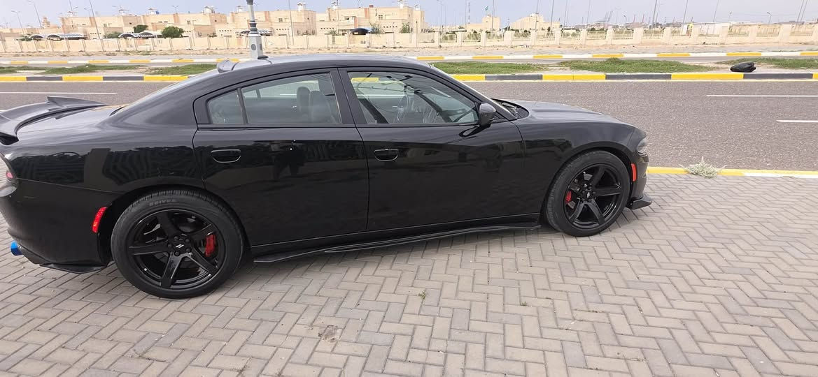 سلام عليكم جارجر لبيع كفاله عامه فول مواصفات سياره مالت بيت سعر 225 وبيهة مجال لستفسار على هاذ الرقم ‭***********‬

