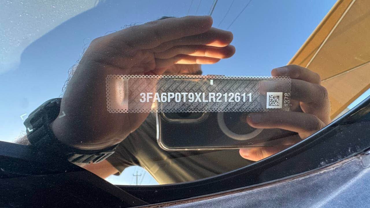 :

* الموديل: 2020
* المسافة: 111,000 كم
* المحرك: 2.0L EcoBoost
* القوة: 250 حصان
* ناقل الحركة: أوتوماتيك
* الدفع: AWD
* الوقود: بنزين
* عدد الكيسات: 4
* اللون: فضي
* مكيف ثنائي المناطق
* مفاتيح ذكية

المميزات:

* مقاعد تدفئة
* فتحة سقف كهربائية
* شاشة لمس
* كاميرا خلفية
* حساسات خلفية فقط
* رادار أمامي
* نظام تحديد المسار
* وسائد هوائية متعددة
* مكابح ABS + EBD
* تحكم بالثبات الإلكتروني ESC
* إضاءة LED
* جنوط ألمنيوم

للتواصل والاستفسار:
📞 ***********

السيارة متوفرة للمعاينة في أي وقت موصل, نينوى
