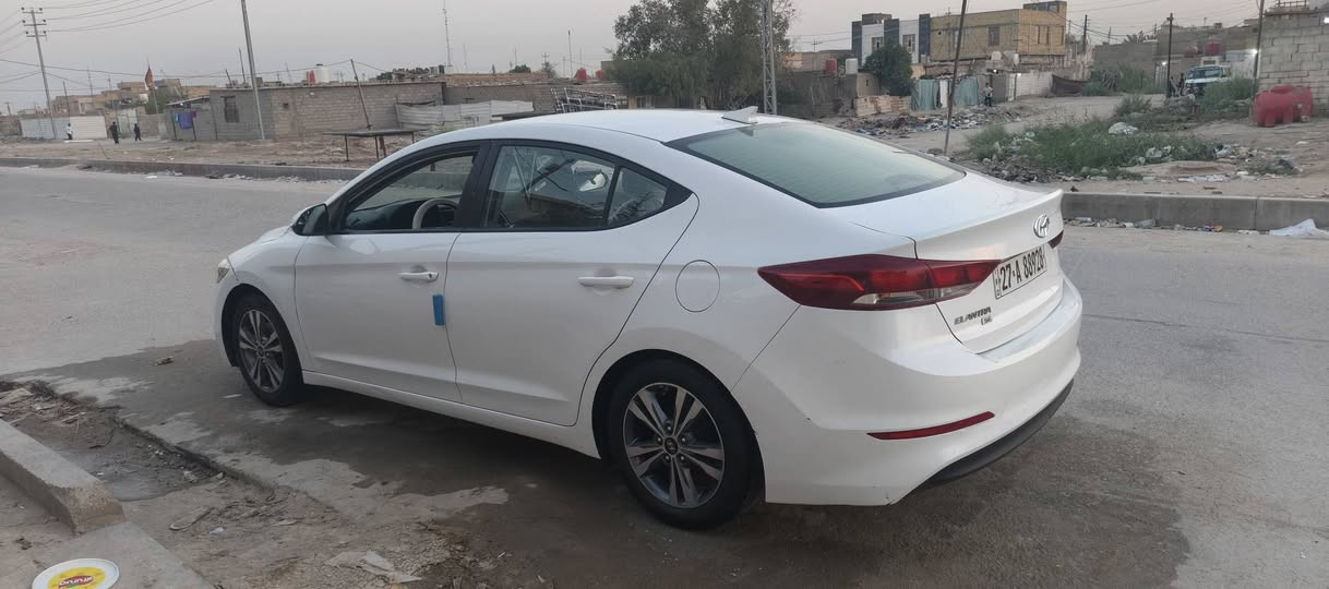 النترا امريكي موديل 17 . ضربتها بنيد وجاملغ فقط. . محرك ٢٠٠٠دوش  مكاني ناصريه مركز
سعرها ١٢٠ وبيها مجال
التوصل ***********
