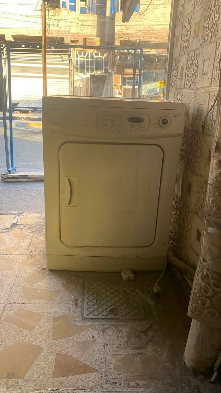 جفاف سامسونج للبيع مستعمل قليل نسبة نضافته ٩٠/١٠٠عنواني جكوك الكاظميه السعر ٢٠٠ الفللاستفسار ***********

