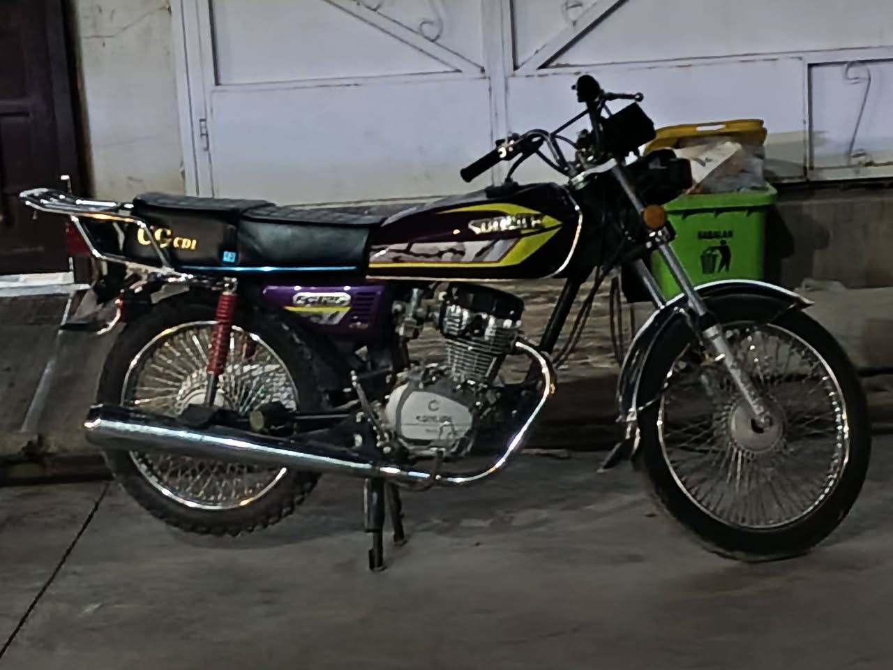 دراجة سولنك للبيع ☑️🏍
موديل 2022

كهربائية كامل شغلة

ملاحضه (دراجة مفتوح فقط قبق المحرك الفوك يعني مال فيلز) 

رقم *********** 

سعر 575بي مجال
