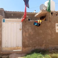 مشتمل ١٠٠م • حي الجوادين • سقف سندوشيت