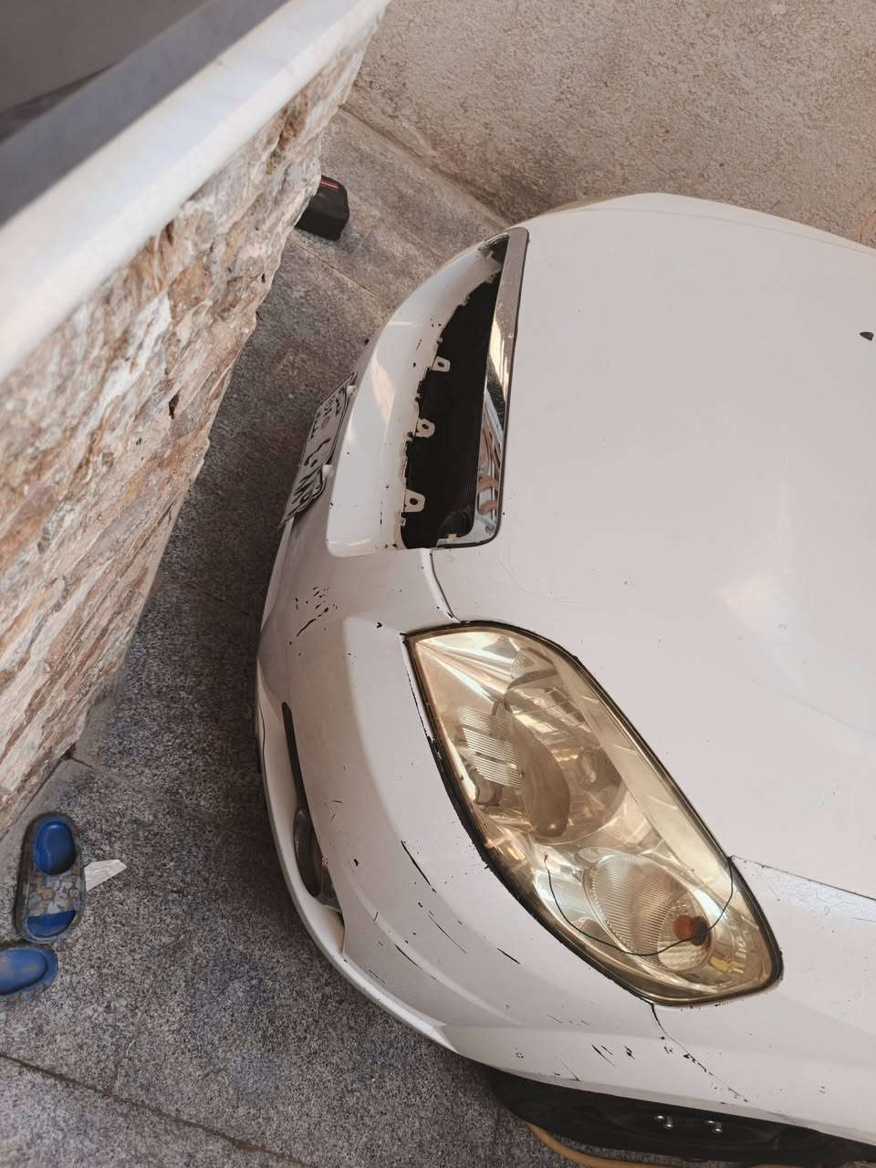 سياره الافيو موديل 2008مكينه جديدة تبريد ثلج 
سعر 28وبيه مجال قليل
***********
