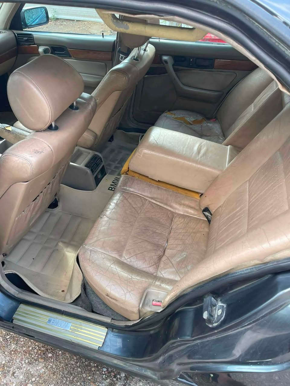 السلام عليكم BMW540  اصل بليته وسنويه موديل 1993 رقم بغداد
صدر امامي وخلفي طك كارتون 

كاردن كله اصلي مبدل 

مكينه وكير واكسل كفاله عامه 

دبل ايرباك 

تدفئه تبريد 

نقصها غرفه وصبغ 

العنوان بغداد /الحريه / السعر 70 وبيها مجال 

***********
