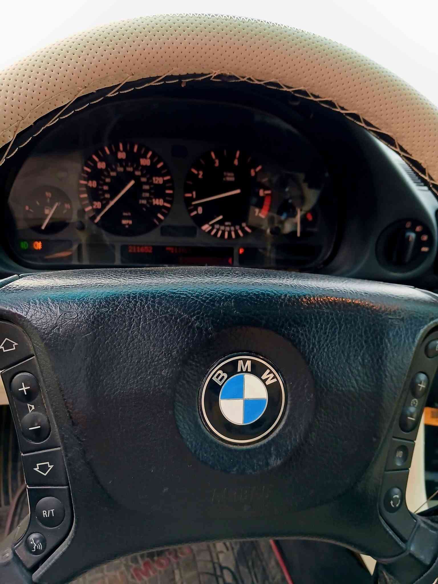 بي ام دبليو E38 • موديل 95 • رقم دهوك