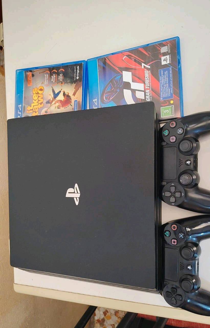 للبيع بلي 4 برو 🎮🎮

السلام عليكم 🌹

📀 القرصين ويا الجهاز:

- 🏆 It Takes Two — من أشهر وأفضل ألعاب المغامرات التعاونية على الإطلاق 🎮👥
- 🏎️ Gran Turismo 7 — من أشهر ألعاب محاكاة سباقات السيارات

✨ المميزات:

- 🎮 بلي 4 برو
- 💾 سعة 1 تيرا
- 🔧 ما مصلّح ولا مفتوح، وكلشي ما بيه وسليم
- 🕹️ يدين تحكم، وحدة منهن أصلية
- 🖥️ يدعم HDR و 4K بألوان واضحة جدًا
- 🌐 يدعم الأونلاين
- 🎮 محمل عليه بيس وفيفا وفول قايز وكول أوف ديوتي المجانية وغيرها من الألعاب

💰 كل هذا بـ 360 ألف دينار
🔥 وبي مجال

📍 العنوان: النجف – حي ميسان

📩 الجاد يراسل، والجهاز مثل ما مبين بالصور 🎮🔥