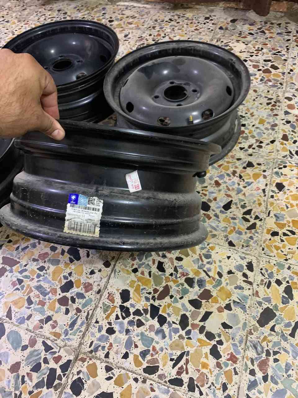للبيع وياله مال بيجو جدد لوك اي كب يطبك عليهن قفلهن 75 من الاخير ***********

