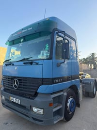 شاحنة • للبيع