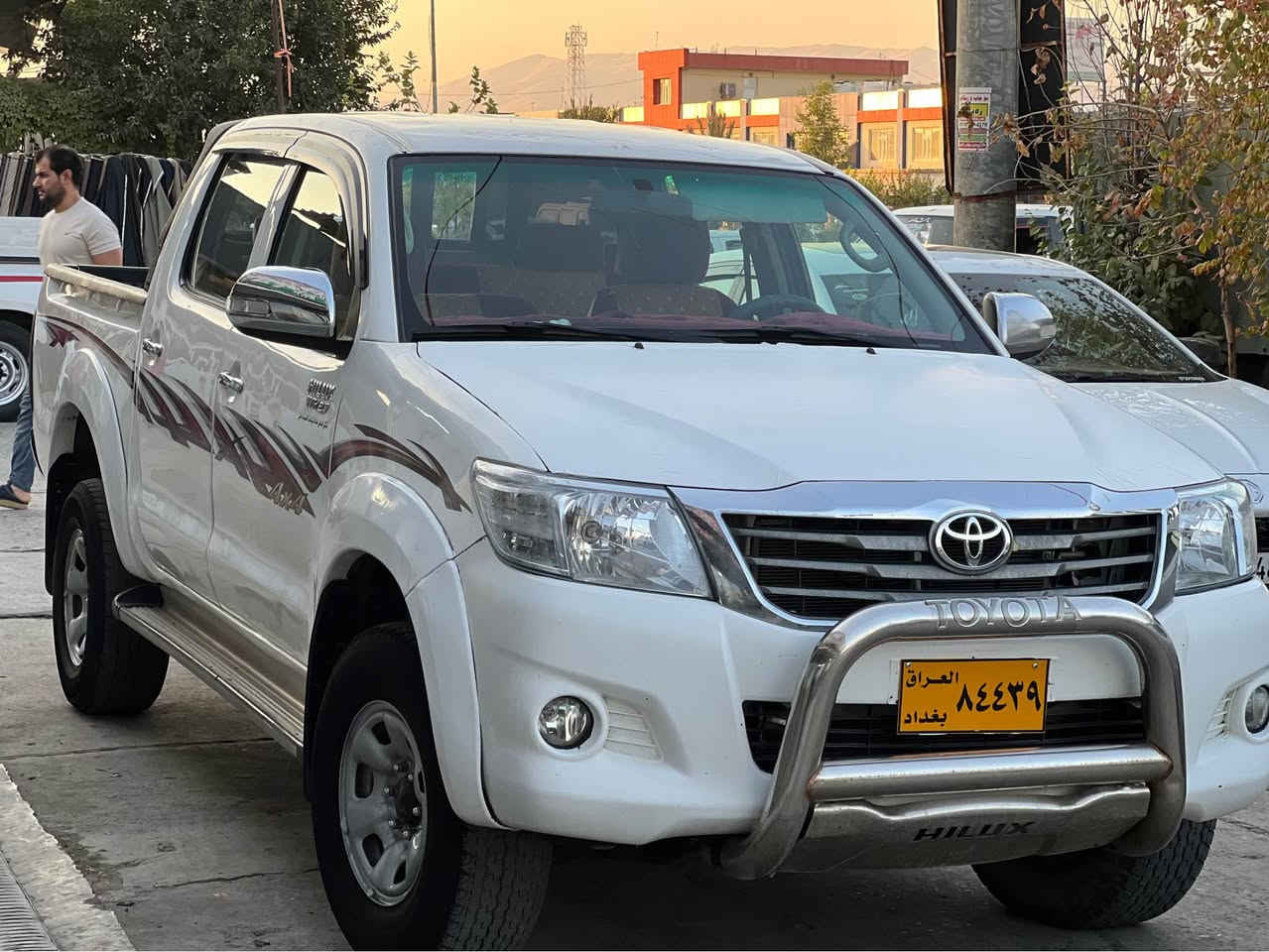 سەرەتا بەناوی خوا 
مەرزیەی دەبڵ ئەکسل 2013 سعودی بتڵ 
سەیارەکە لێزەری دوبەیە (بڕاوەیە)
گێڕو مەکینەو ئەکسل و تەبرید ساردو گەرم کارەبایی هەمووت بەشەرت 
تایەی تازەیە 
کەفیلی ماڵی مەدەنی ئەکەین 
تەقەو ڕەقەی نییە سەیارەکە هەتا بڵێی توندوتۆڵە
گراین شەفتی ئەکسلەکەی دەرکراوە
نرخ = 103 گەڵاو مامەڵەیەکی برایانە 
تکایە موشتەریت تێل بکە 
***********
*********** دار بنديهكان, السليمانية
