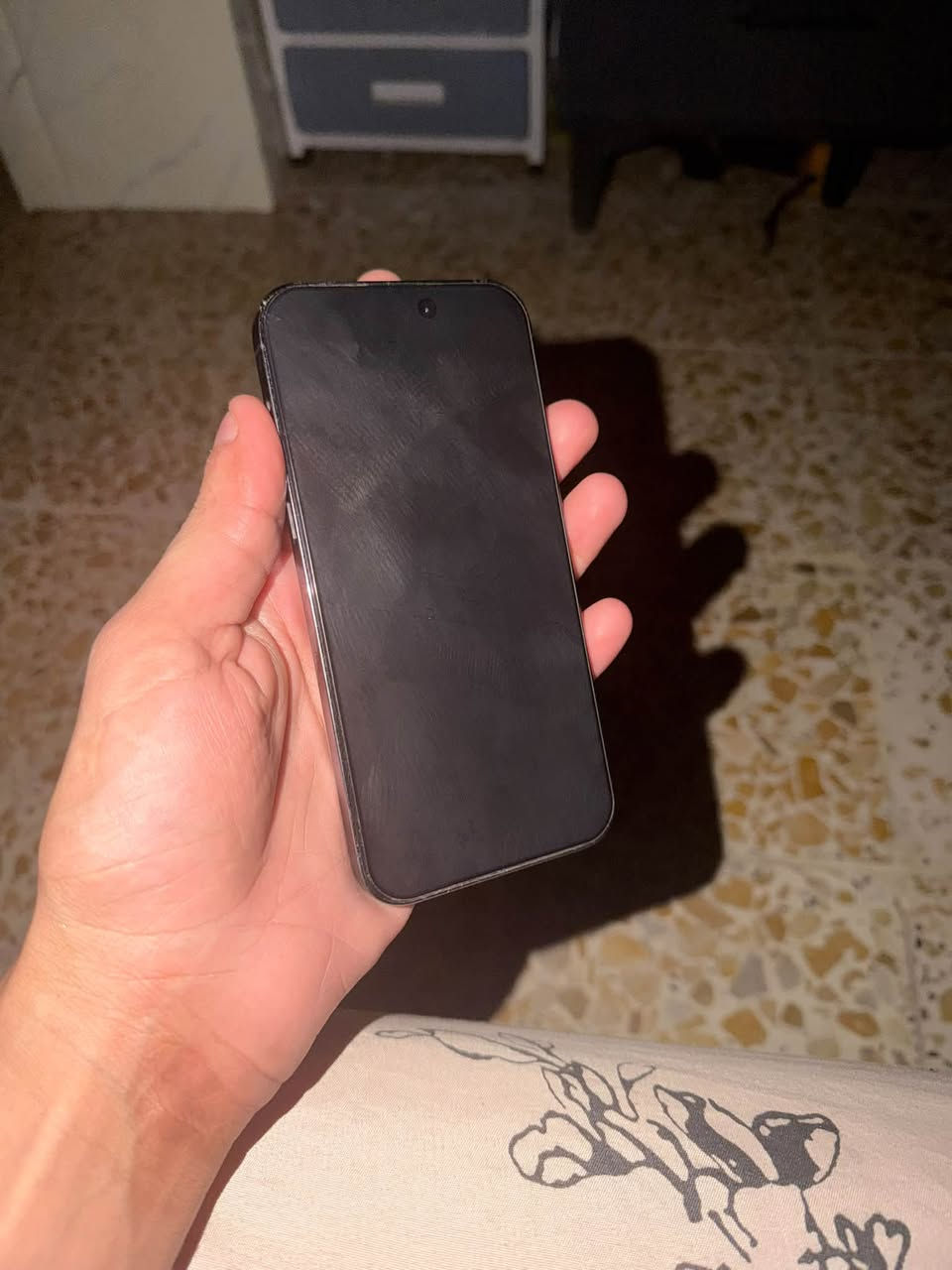 يفون 14 برو ماكس 
جهاز يخبل ونضيف 
بطارية 84 
ذاكرة128
السعر 750 العنوان بغداد زعفرانية 
***********

