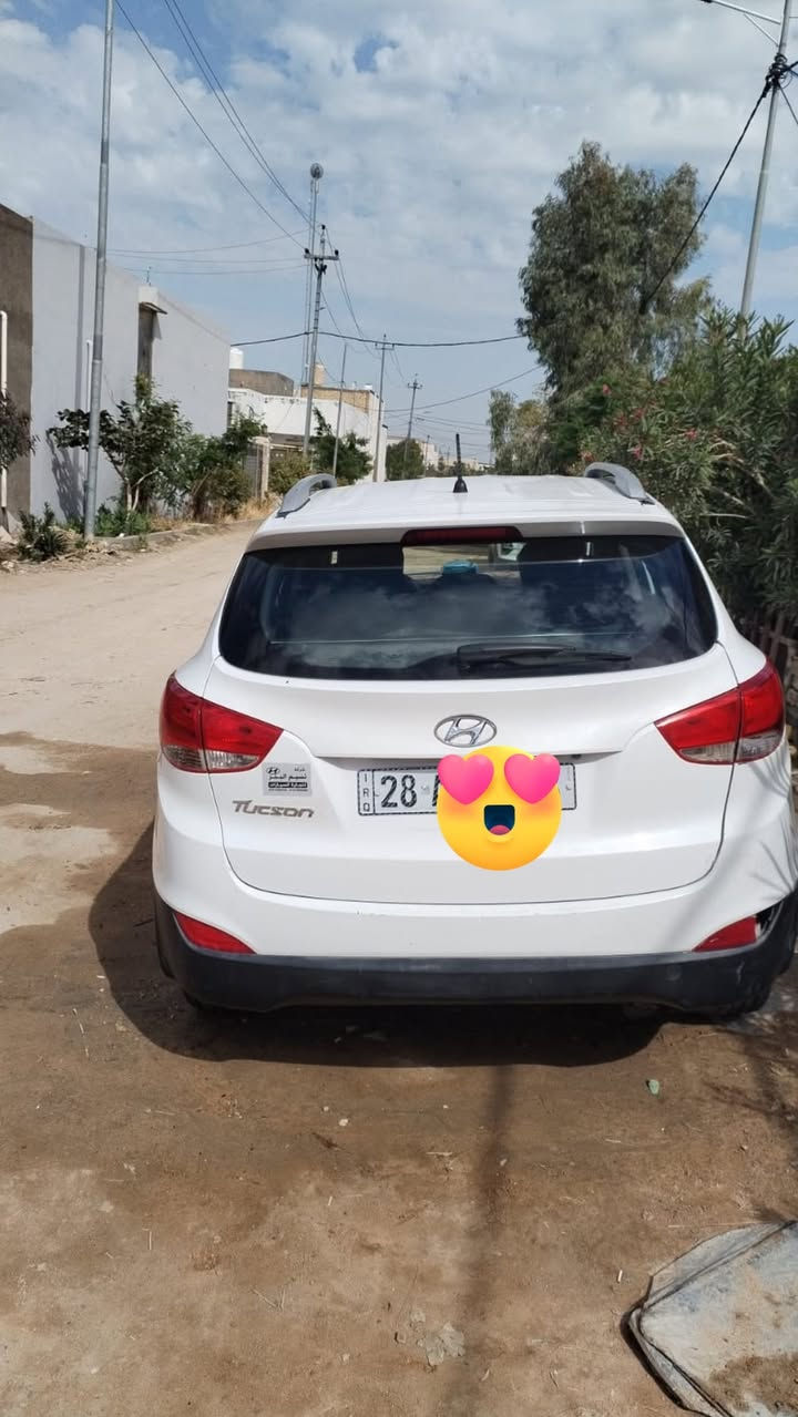 🚗 للبيع هيونداي توسان 2015 خليجي 🚗
✅ موديل 2015 – خليجي
✅ اللون: أبيض
✅ رقم نجف وباسمي مباشرة
✅ صبغ قليل جدًا بالبنيد فقط، وكل شيء موضح بالسونار بكل شفافية
✅ حدادية جديدة
✅ تبريد ثلج ❄️
✅ شاشة كبيرة
✅ تحكم بالدركسون (ستيرن)
✅ السيارة ما بيها أي نقص، جاهزة للاستخدام وما تحتاج أي مصروف

📍 المكان: النجف
💰 السعر: 160قابل للتفاوض للجادين بعد المعاينة.

للمهتمين التواصل على الرقم 

***********

***********
، والمعاينة خير دليل.
