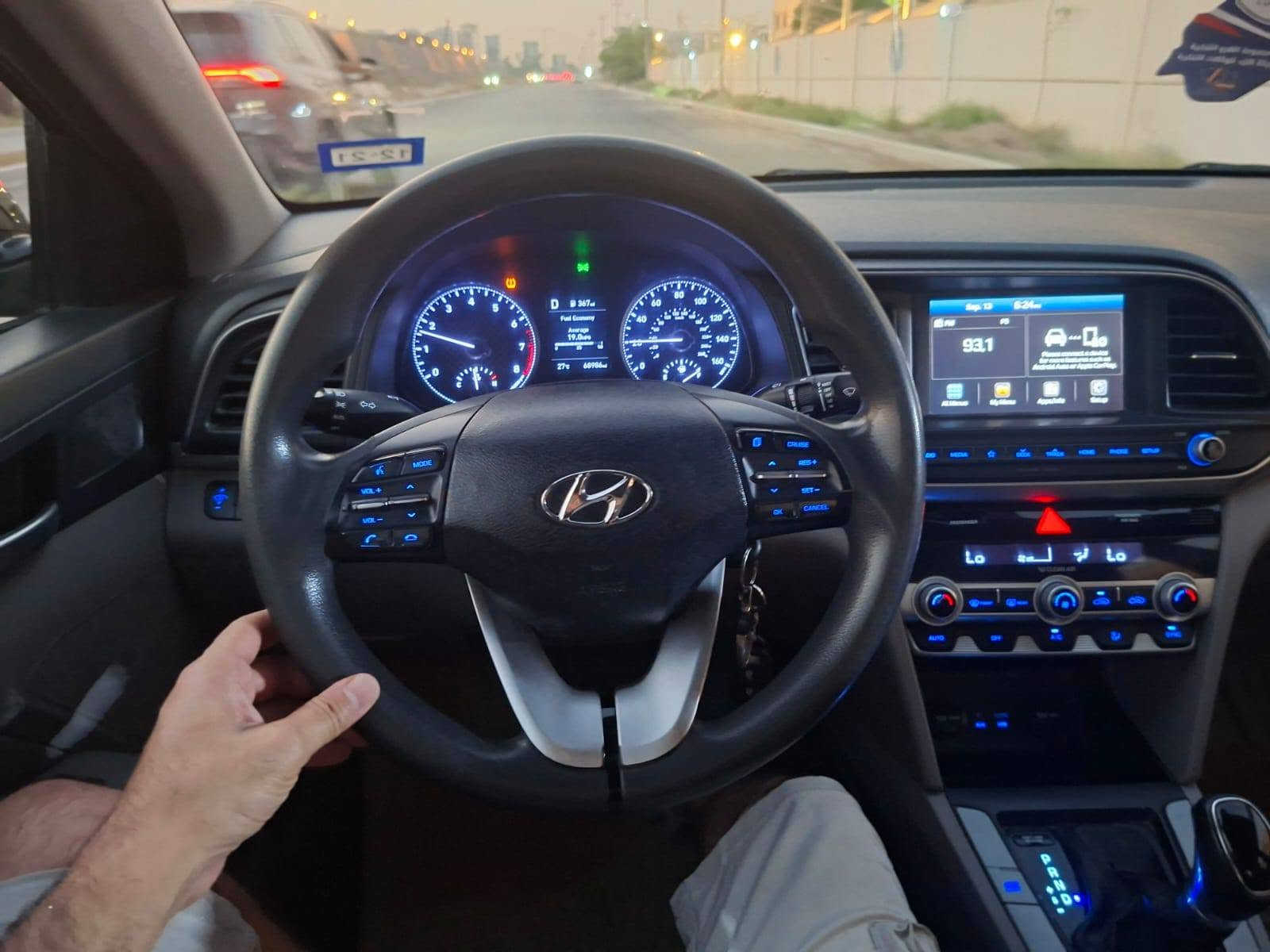 النترا موديل 2020 امريكي لون اسود رقم بغداد باسمي
مكينه ٢٠٠٠ دوش كير ايتي 

 كفاله السياره ليبل واحد بدون تبديل بدون صبغ.
السياره ماشيه ٦٩ الف مايل جديده كل نقص مابيها ترايها ناعم  تبريد.ثلج تايرات نظيفه 

مواصفات السياره
ثلاث وضعيات قياده
تحديد مسار 
رادار جانبي امامي
تحكم ستيرن جهتين 
توقف ذاتي
شاشه كاميرا
حساس ضغط الاطارات

صور الحادث مرفقه بالمنشور  الشاصي بي طخه خفيفه جدا مال ضربة امريكا مكفوله من الصبغ والتبديل بيها فقط ٣ باردات تقريبا

سعر١٢٣ورقه بيها مجال  

بغداد  الكرخ العامريه
للاستفسار اتصل او واتس اب
***********
