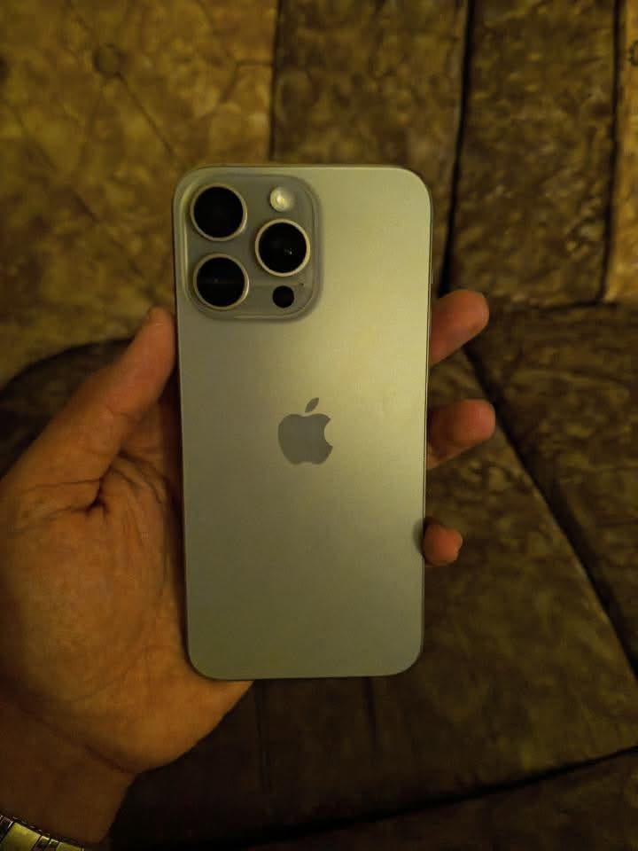 iPhone 15 pro max
جهاز نضيف وكاله بدون اي عيب ذاكره 256
بطاريه 86 كامل ملحقات
سعر مليون و50 دينار 
مكان بغداد الدوره 
واتساب***********
اتصال ***********
