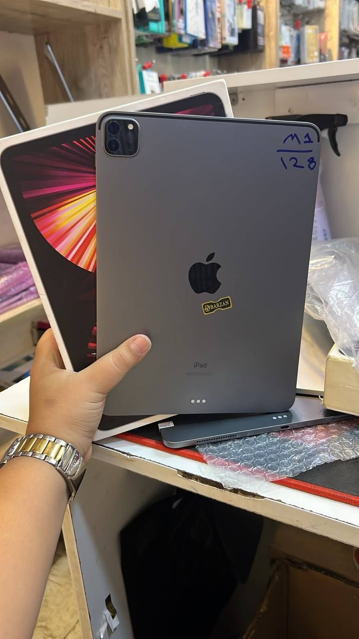 آيباد برو M1 11 إنش
آيباد برو 11 إنش بمعالج M1
يشغل 120 فريم في الألعاب
ذاكرة 128GB
البطارية 85% فما فوق
السعر: 750 ألف
الجهاز ويا كارتونته
يوجد توصيل
مجال بسيط بالسعر
للتواصل واتساب أو خاص: ***********

