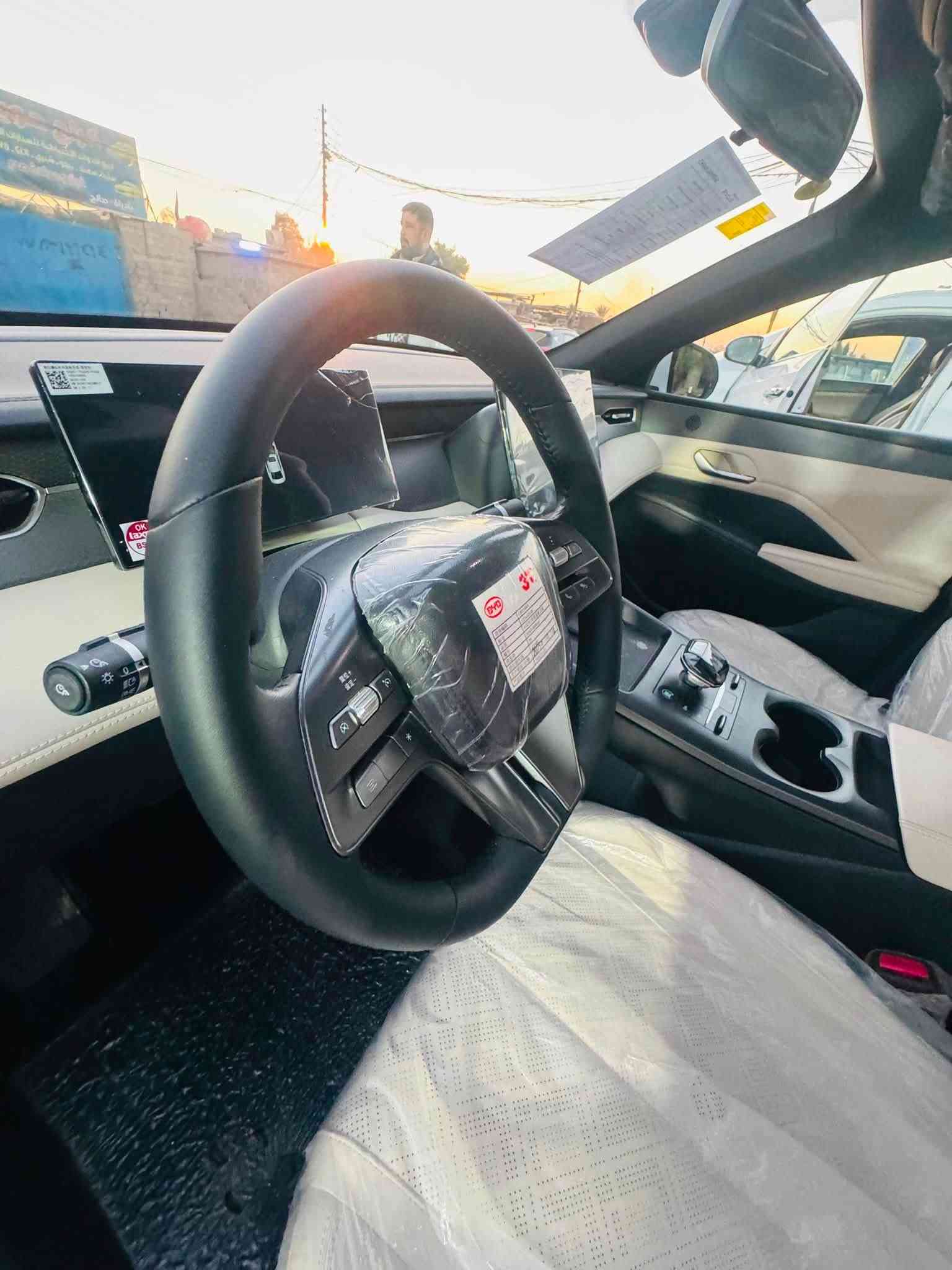 بي واي دي كن بلاص موديل 25  داخل ابيض كفاله عامه سونر مرفق بل منشور مستخدمه 4 الاف الكلي بحاله زيرو غراضهه كلهه كامله بصمه وكارت وشاحن بيهه ر ملاحضه بل بنيد موضحه بل صور 

مكاني الزعفرانيه اربع شوارع //***********
