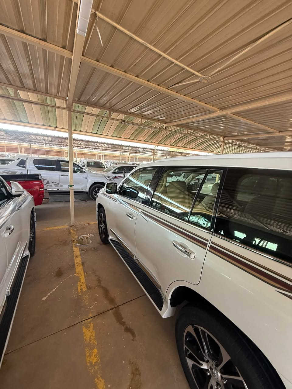 2021 بريم ماشيه 141km سونار موجود بابل معرض الخير
***********

نص مكتوب في الصور:
- Services BABIL CAR الاسم وسام نوع السيارة لاندكروز الموديل 2021 رقم السيارة 55453 بغداد الوقت 11:25 صباحا تاريخ الفحص 2026 / 7 / 19 فحص المحرك والكير المحرك والكير في حالة سليمة التقرير النهائي توجد بعض الرصعات في السيارة وملاحظات وتكحيلات في الدعاميات والدوسات ورصعات في القمارة ملاحظة : نخلي مسؤوليتنا عند انتهاء الفحص وتسليم التقرير الى الزبون العنوان : بابل طريق حلة نجف قرب معارض السيارات مجاور محطة وقود باب الامير *********** ***********