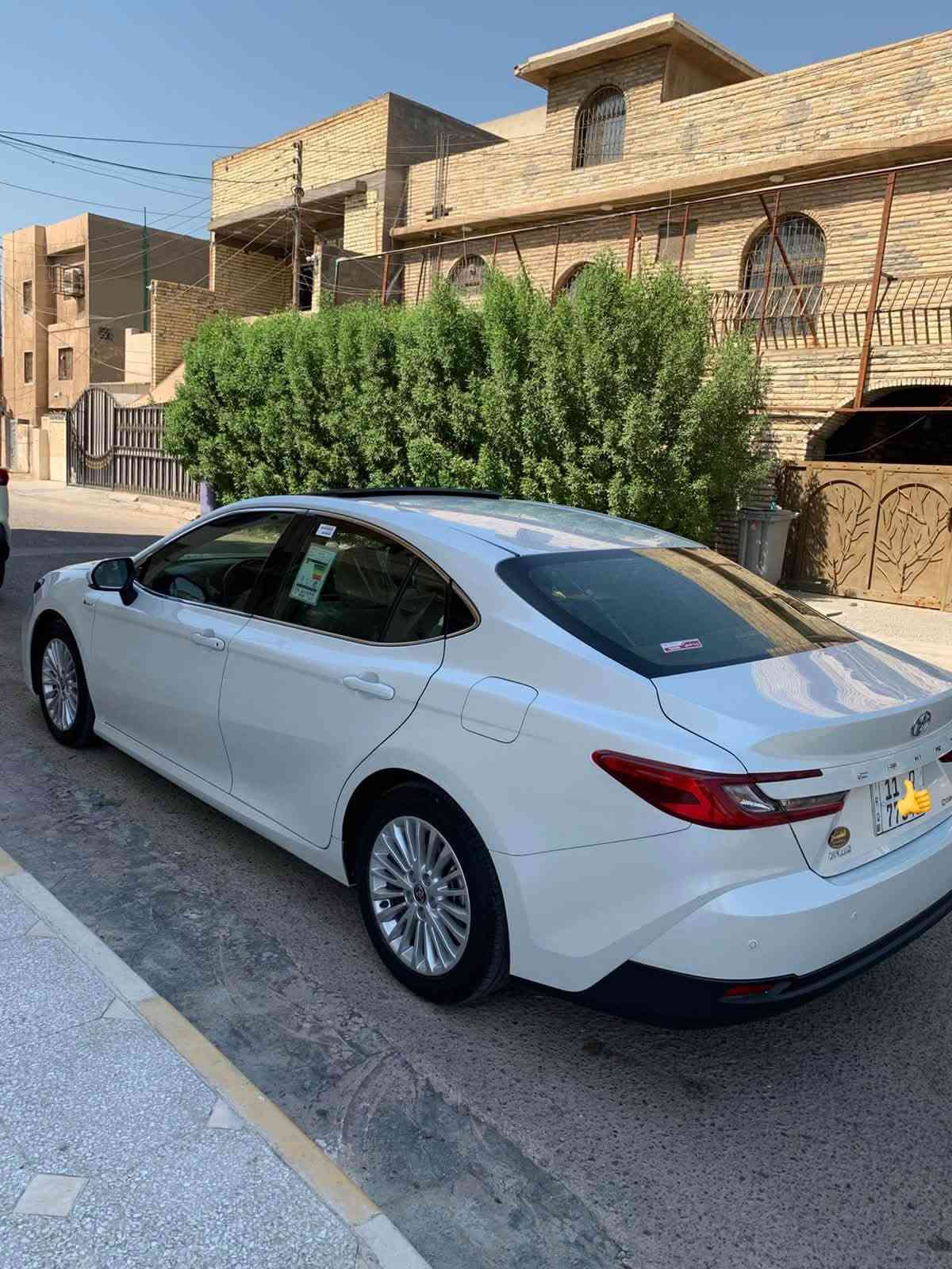 تويوتا كامري 2025 هايبرد عبد اللطيف ياباني اصلي
خليجي  فول 1/1
اعلى فئه السياره جديده 
فتحه برده خلفيه لايت اوتو كرسي كهرباء السياره فول مواصفات 
رقم بغداد الدولي بأسمي 
سعة المحرك 2.5l 
 السياره بدون صبغ ولا حادث
ماشيه 54 
على إيد وحده من الزيرو 
السعر 245
مكانها البياع
***********
