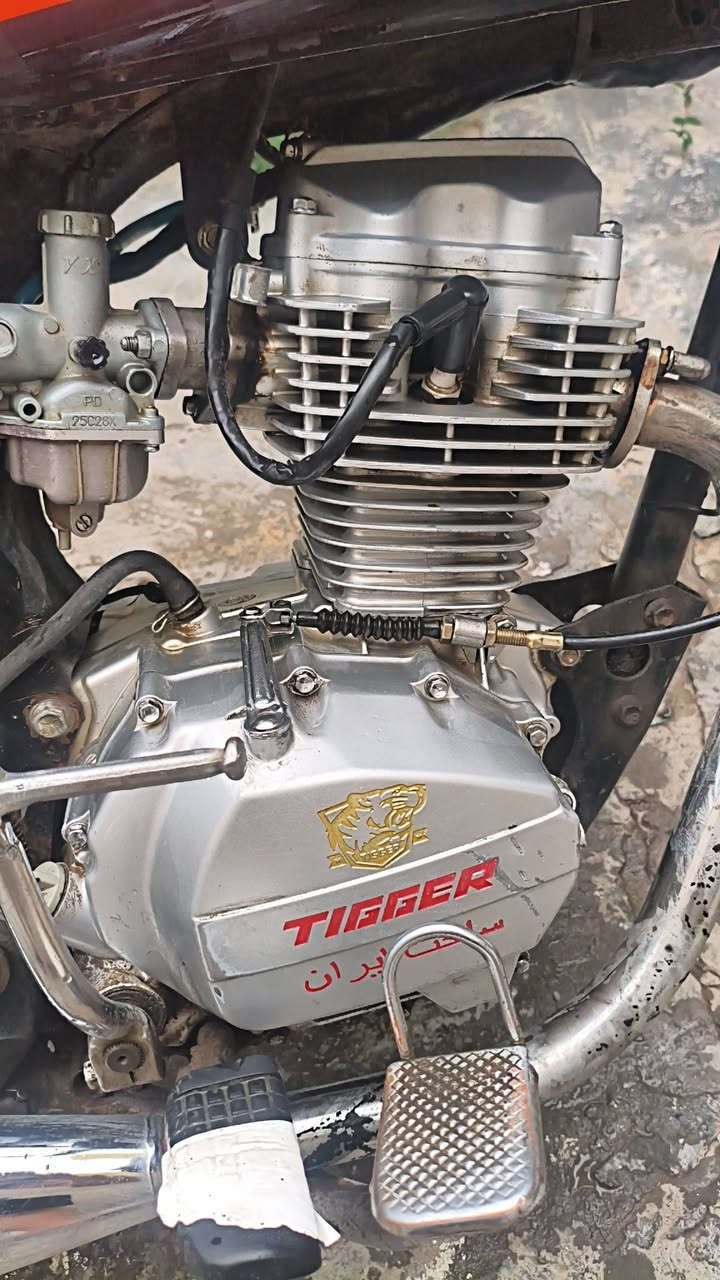 تايكر موديل  22 🏍
اوراق مابي👉
كلشي شغال بي بس دشبول 
مجفت قبل فتره اي نقص مابي 
سعر 400 بي مجال بسيط بسيط
*********** 
ما متواجد خاص 👍
