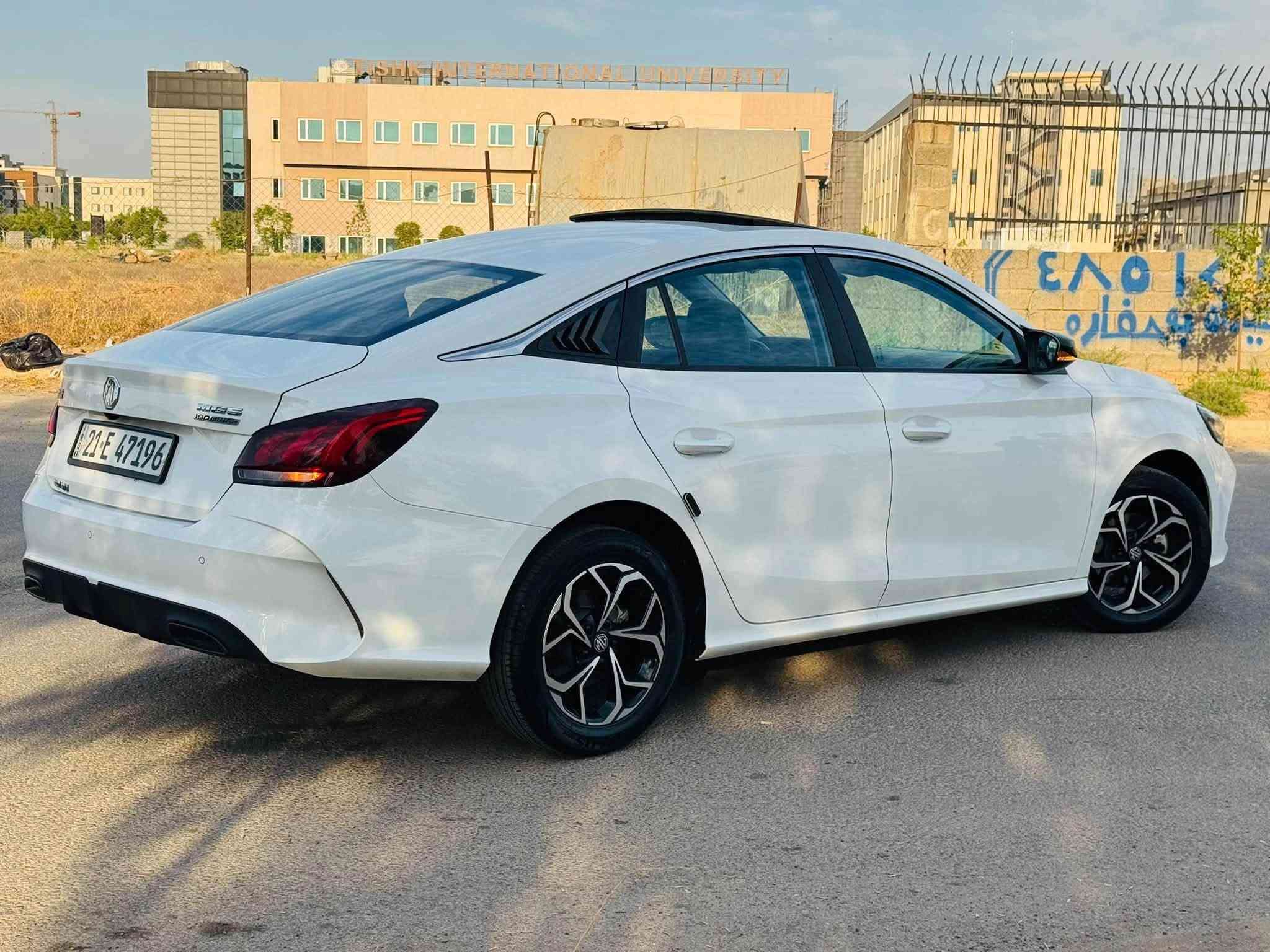 MG GT 2024
Engine: V4 1.5L 

♦️❗رقم جاهیز
♦️❕52 هزار روشتووە 
♦️❗دوسەی لای سایق بستێک بویاغ💎 
♦️❕فول موصفات 💯 

📍سپی ,سلایت, برێک کارەبای , لایت لید , یەدە بەسمە , شاشە 📍گەورە, کامیرە, حەساس , ویل رەش , تحدید سرعە..

🔥نرخ 110 وەرقە🔥 
📍شوێن سلێمانی

☎️موبایل-***********
***********
