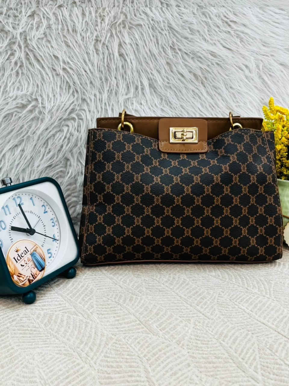 ⁨ ⁨ ✨ أناقتكِ تبدأ من التفاصيل… وهنا التفاصيل تحچي عن نفسها 🤍

👜 شنط نسائية بتصاميم أنيقة ومميزة
🌸 متوفرة بعدة ألوان
🎁 مناسبة للاستخدام اليومي أو كهدية

💰 السعر:
👜 الوحدة: 12,000 د.ع
👜👜 قطعتين: 20,000 د.ع

📦 توصيل لجميع محافظات العراق
💬 للطلب والاستفسار عبر واتساب: ***********

IDEAL | لأنكِ تستحقين التميّز 🤍⁩⁩

