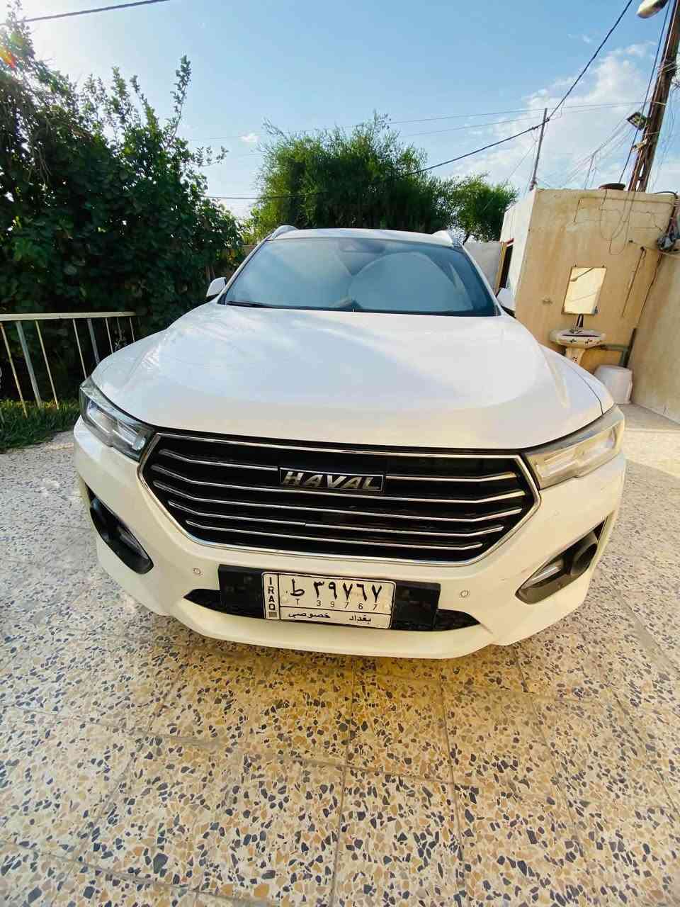 HAVAL H6 2019

السيارة كفالـه عــــامه

السعر 150 $ بي مجال

رقم بغداد بأسـمي

فول مواصفات 

محرك ٢٠٠٠ GDiT تيربو ✅ 

المقاعد جلد جوزي .. الامامية كهربائي مع تدفئة ونظام خزن ٣ وضعيات✅

مصابيح ليد✅

بانوراما✅

ويل كب حجم ١٩✅

اشارات ترحيب ضوئية✅

تحكمات ستيرن ، شفتات ، كروس سرعة مع نظام تدفئة بالستيرن✅

نظام ABS✅

وضعيات سياقة اقتصادي وعادي ورياضي✅

تبريد خلفي✅

نظام مراقبة ضغط الإطارات ( TPMS )✅

حساسات أمامية وخلفية✅

مرايا جانبية مزودة بنظام كشف النقطة العمياء✅

كاميرا محيطية بزاوية 360 درجة✅

نظام المساعدة على الركن شبه الأوتوماتيكي ( 7DCT )✅

كاميرا الرجوع للخلف مع الخط المساعد الديناميكي✅

نظام المساعدة على تغيير المسار ( LCA )✅

نظام التحذير من مغادرة المسار✅

نظام التنبيه لمرور السيارات ( CTA )✅

نظام مراقبة السرعة✅

نظام تثبيت المقعد الخاص بالأطفال بالسيارة (ايزوفيكس)✅

مفتاح ذكي✅

نظام دخول السيارة دون مفتاح✅

بصمة تشغيل✅

نظام تحذيري ضد السرقة✅

نظام إغلاق الأبواب والجامات وفتحة البانوراما عن بعد✅

نظام فتح الأبواب أوتوماتيكيا عند الاصطدام✅

توصيل البلوتوث دون اللمس✅

شاشة عرض بمقاس 9 بوصة✅

مدخل MP5 + USB + AUX✅

لوحة العدادات مزودة بشاشة رقمية ملونة✅

4 سماعات بصوت مرتفع + 4 سماعات بصوت منخفض ۱۰ مكبر صوت مركزي + 1 مكبر صوت مستقل✅

نظام تغيير حجم الصوت مع سرعة السيارة

ماشيه 88 الــف كيـلو 

مكاني البصرة
‏‪*********** البصرة, العراق
