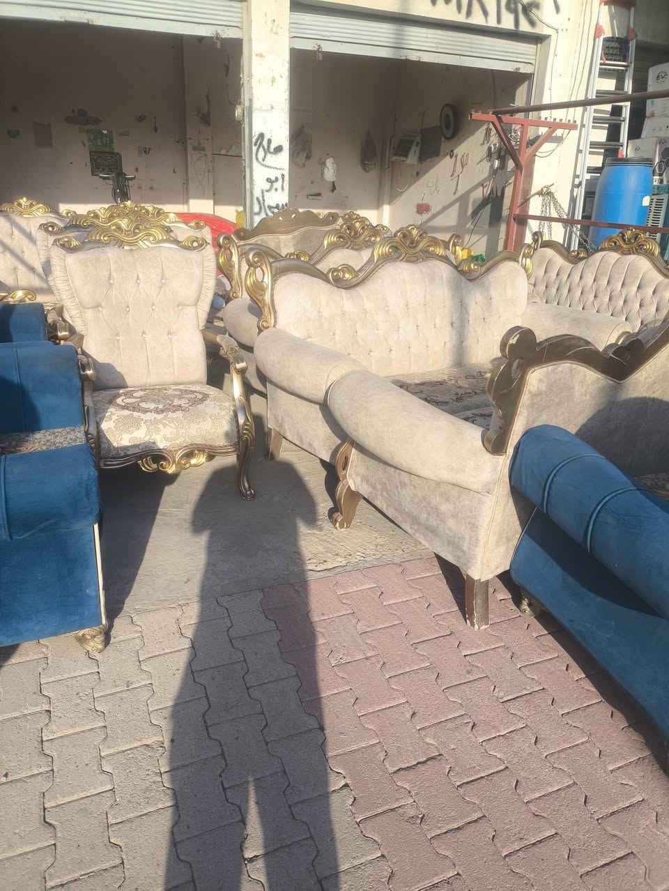 خدمات ابو سجاد للغسل جميع المفروشات المنزليه سعر المتر 1500وتوصيل مجانا وغسل الطقم القنفات غسل درجه اولئ الموقع حي العسكري من قرب من ابو ناظم الكبيسي شارع جيش الشعبي 
ارقام الاتصال ***********
***********
واتساب واتصال***********
