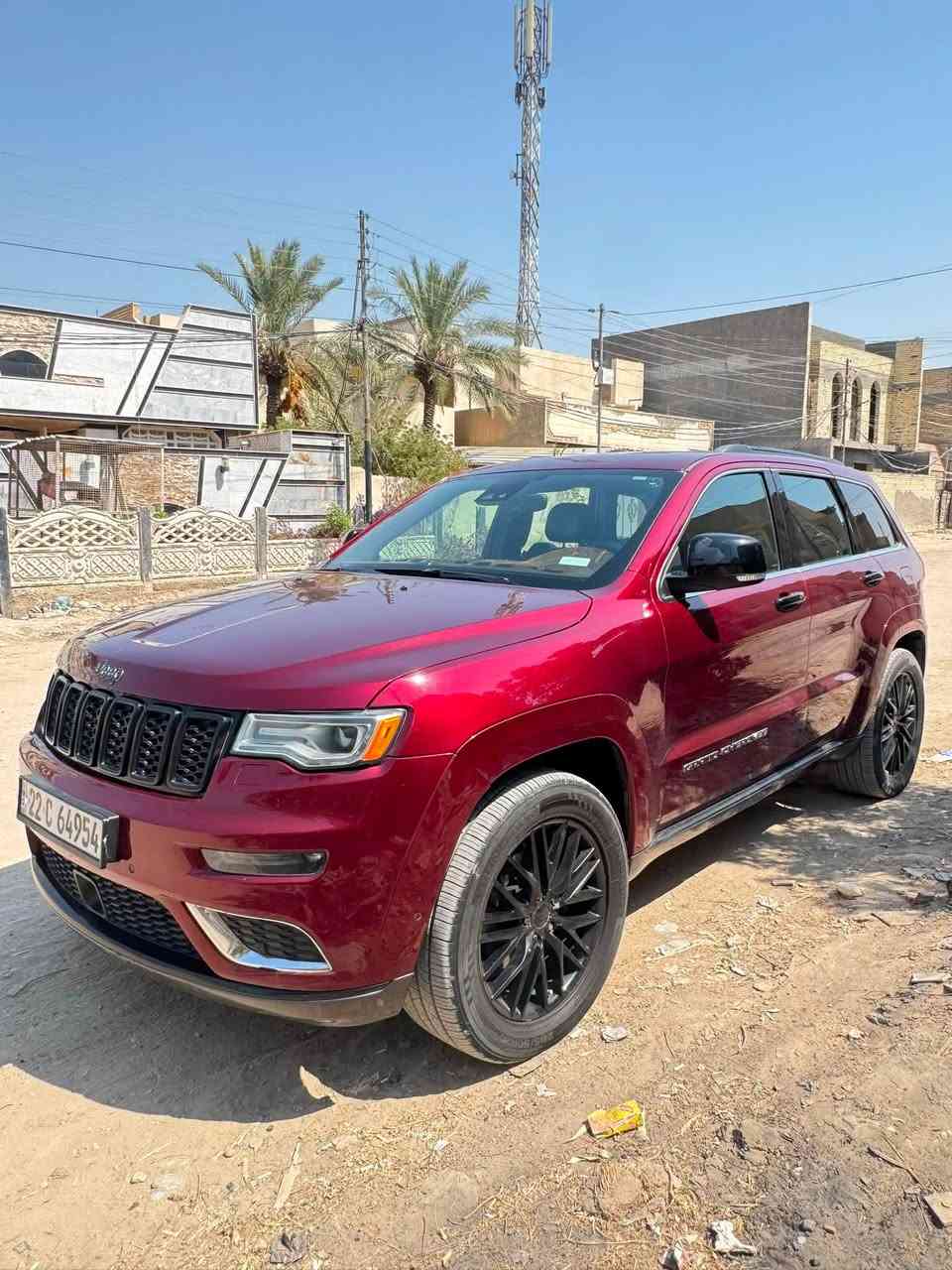 سلام عليكم 
جيب موديل 2018 
فئة السومت فول مواصفات 
اعلى فئة ب الجيب 
جكات رادارات مري قلاب 
هواي مواصفات رقم اربيل 

السياره كلين بدون اي ضرر بارد بسيط موضح بسونار 
مكاني بابل شارع ستين 

سعره 220 مجاله بسيط
***********
