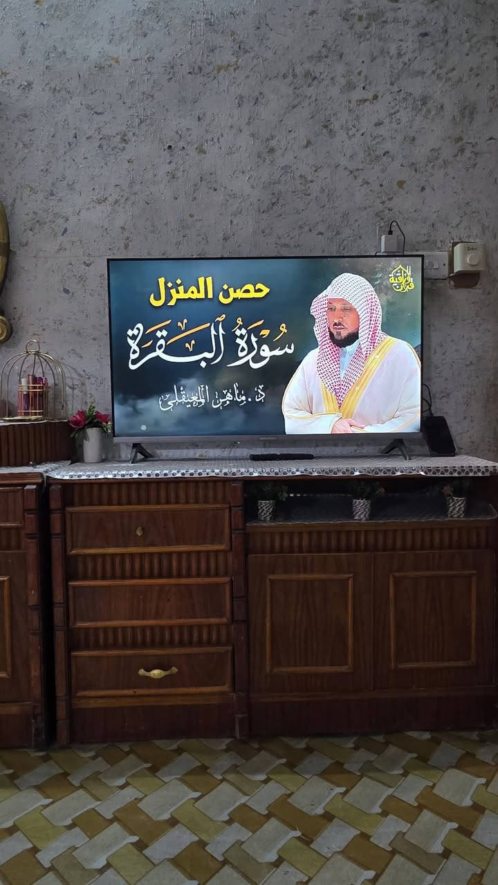 اسلام عليكم
غرفه ( نوم )اخشاب كامل ملحقات  نضيفه جدا 
السعر ١٢٠٠  وبيها مجال بسيط 
الشراي يتصل ع هذا الرقم *********** ( بي واتساب )
