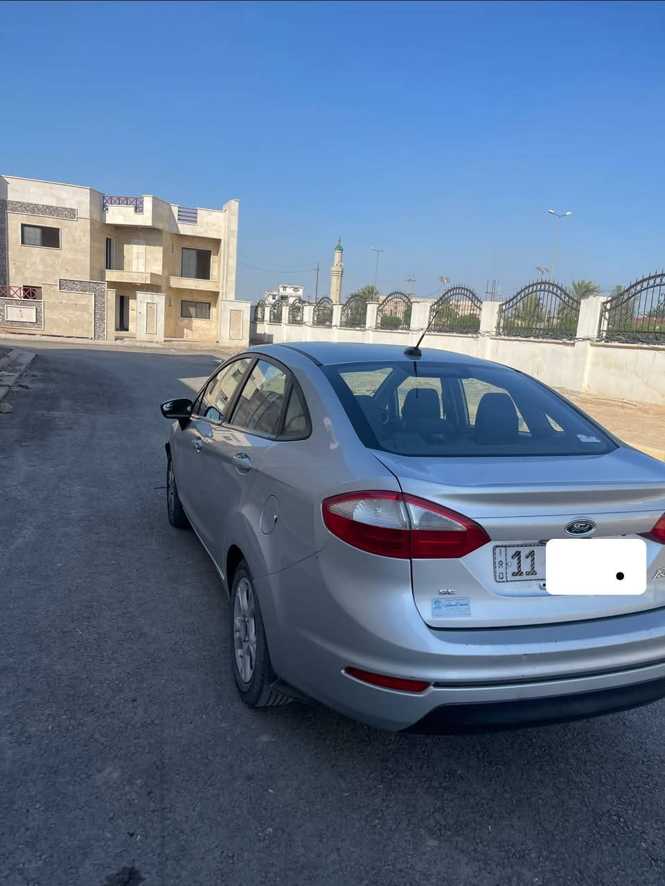 🚗🔥 فورد فيستا 2016 للبيع – بغداد الكرخ
🔹 محرك 1.6 ممتاز
🔹 الگير جديد
🔹 رقم بغداد (الرقم الجديد) والسنوية لغاية 2029
🔹 تبريد ثلج ❄️ ويه السويچ
🔹 تحكم ستيرن + مثبت سرعة شغال
🔹 داخلية LED بـ7 ألوان 🌈
🔹 جميع الكهربائيات شغالة
🔹 السيارة باسمي وجاهزة من كلشي

📌 فقط شغلات بسيطة بالصدر والجامة الأمامية، وما نختلف عليها ويه الشراي.

💰 السعر: 8,300$ (83 ورقة) قابل للتفاوض للجادين

📍 المكان: بغداد – الكرخ

📞 ***********
📲 واتساب + ماسنجر

✅ الفحص والمعاينة خير دليل.
