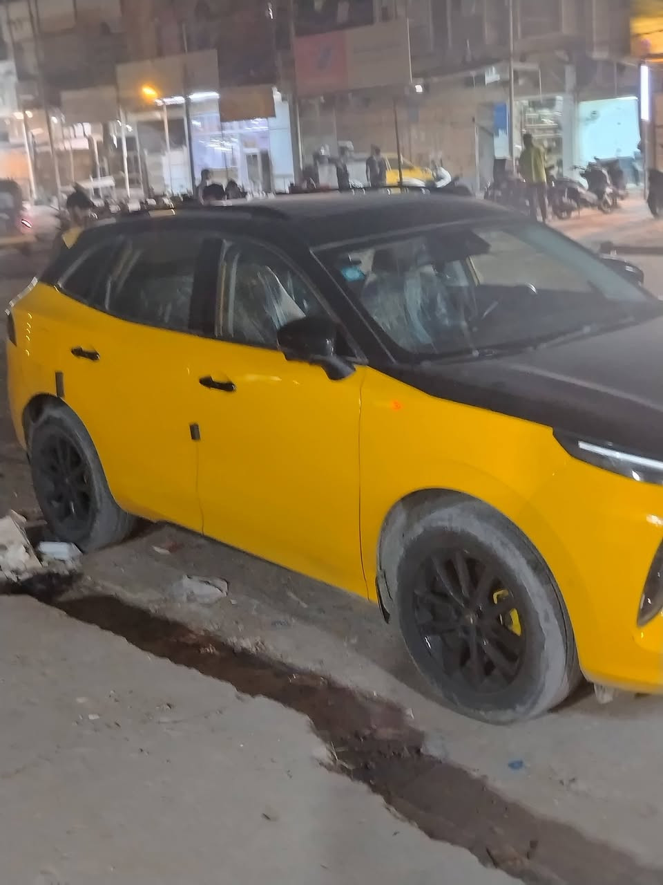 للبيع سيارة دونجفينج T5evo السعر140ورقة وبيهة مجال للشراي يتصل وب خدمة ***********
موديل2023  مكفولة من كل شي سونار فحص كامل قبل الشراء ماشية 80 الف قابل للزيادة  سيارة خير من الله ماشفت بيهة اي مشكلة الحمد لله مكاني بغداد
