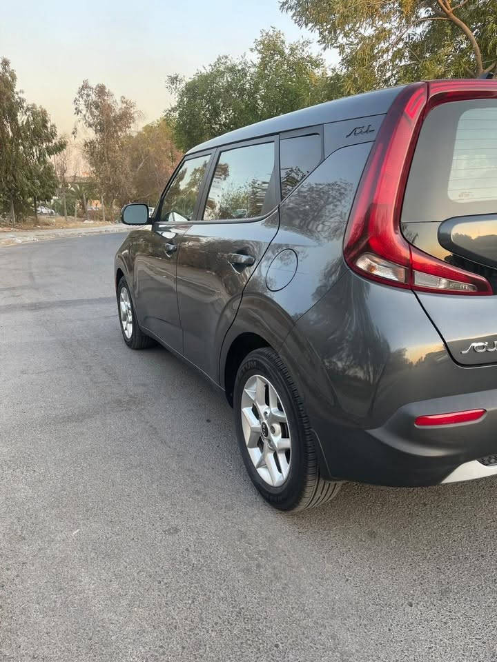 للبيع
كيا صول EX موديل 2021 وارد امريكي ماشيه 28 الف حادثها چاملغ الأيمن بارد بدون  دواخل ومابيها ولا قطعة صبغ تدفئه المقاعد الاماميه والستيرن وبيها شخطات موضحه بالصور وصور الحادث هم موجوده وبيها حالوب بالقماره ورقمها بغداد وبأسمي مكانها بغداد الجديده 

للأستفسار الاتصال ***********
