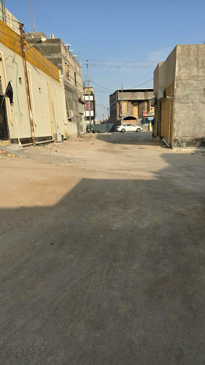 دارسكن طابو مالك صرف زراعي عراقي وكاله مكاتبه ونسخه من الطابو المساحة 200م العنوان بصره أبي الخصيب كوت افريح منطقه طريق الصحراء يتكون بيت من غرفتين ودواني كراج حديقه صحيات خارج وداخل شغله درجه اولى بيبان وشبابيج كله تفصال بيت فارق اتكاتب وستالم مفتاح 🔑 سعر بيت 🏠 120مليون وبيه مجال الشراي الاستفسار اتصل ***********
