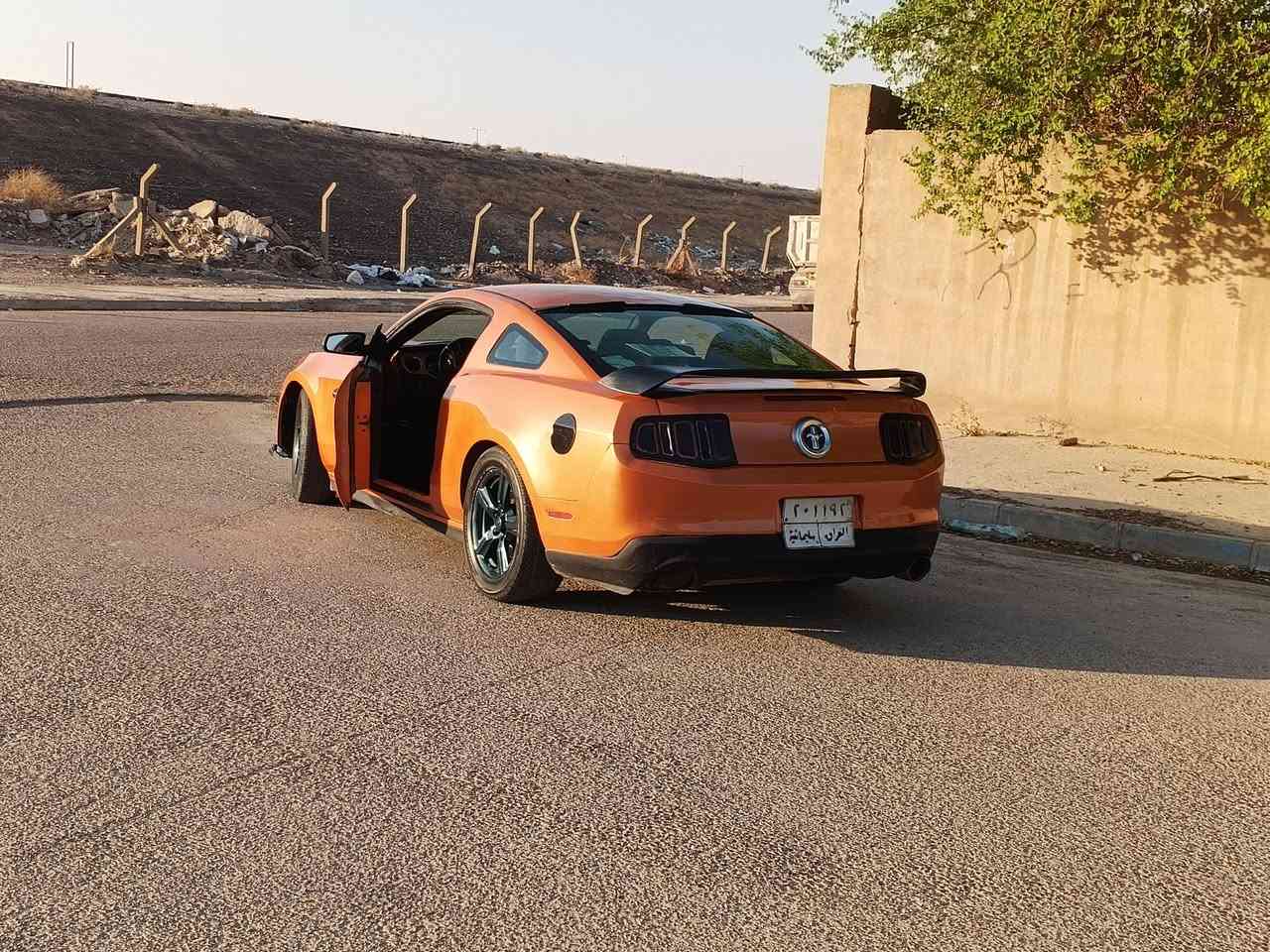 موستانك 2011 للبيع  صبغ عام   لون مميز  محرك 3700 شرط كير محرك  تحويل عنوان   كركوك السعر 70او بي مجال معمر جديد رقم ***********===***********
