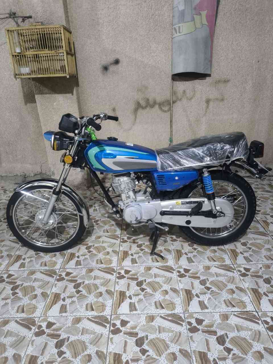 سلام عليكم دراجه للبيع دراجه مديل 2018 اصل أوراق أصولي دراجه نضيفه كلش شوفت عينك دراجه لا تنقيص لا تبخير دراجه حلوه ونضيفه السعر مليون و 50 العنوان البصره القرنه الشرش الصويلح رقمي بس واتساب يشتغل ***********
