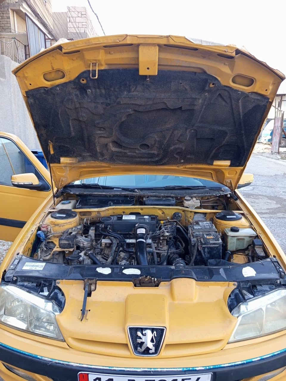 السلام عليكم من رخصة الادمن بيجو بارص ١٥ باسمي ثاني يوم احولك رقم إنكليزي بيها هلال بل جاملغ الخلفي مكان بغداد الدوره السعر ٤٢أي ستفسار تصل وتدلل ***********

