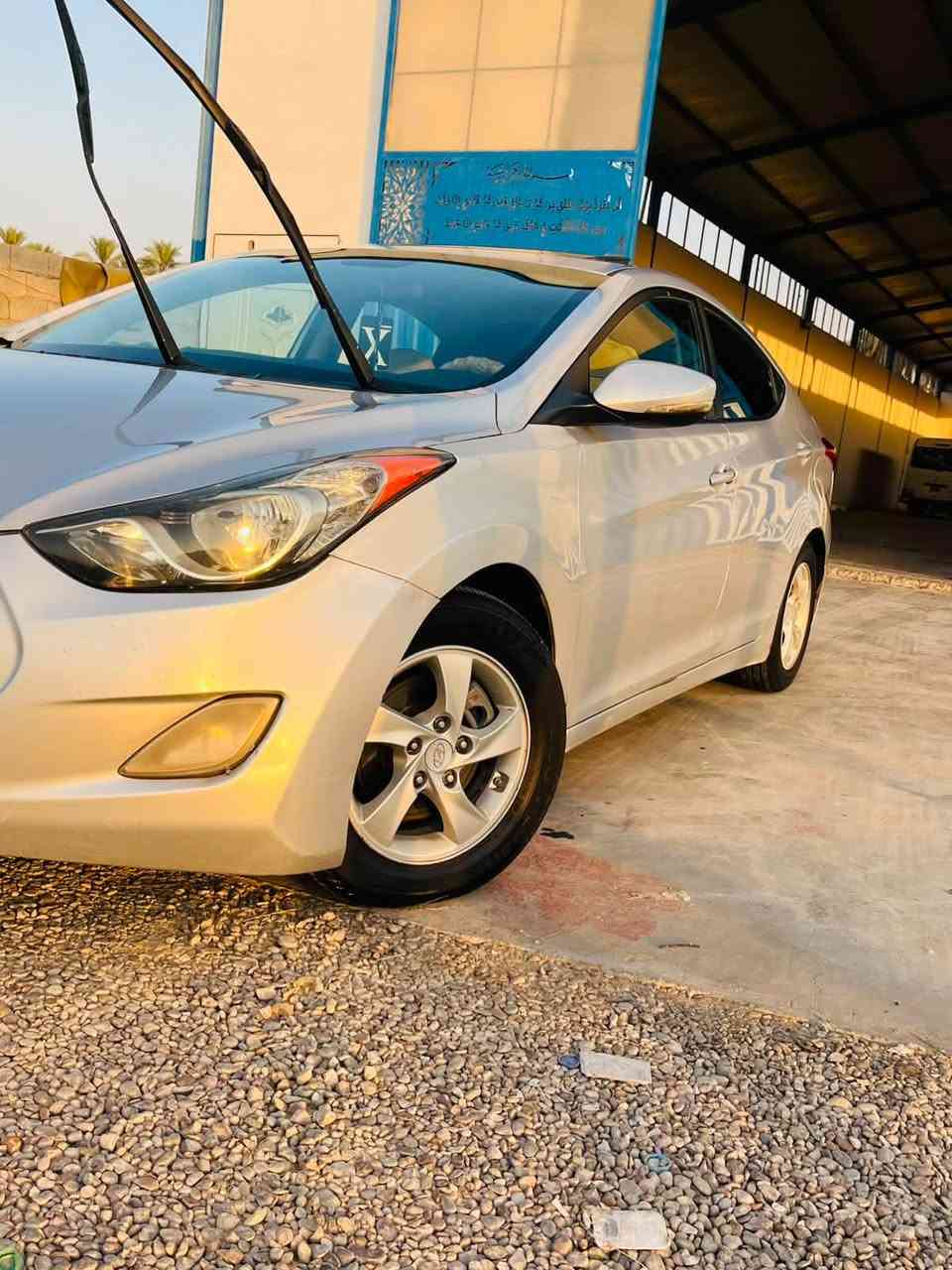 مكلف بالنشر
للبيع النترا 2012 امريكي 
مكينه 2000 دوش السياره فول خنك فتحه بصمه شاشه مابيه اي نقص كير محرك حداديه تبريد خير من الله الضرر فقط جاملغ امامي ايسر بدون دواخل الباقي كله كفاله السياره كله ليبل واحد بااسمي السعر 105 وبيه مجال 
العنوان كربلاء الحسينيه ***********

