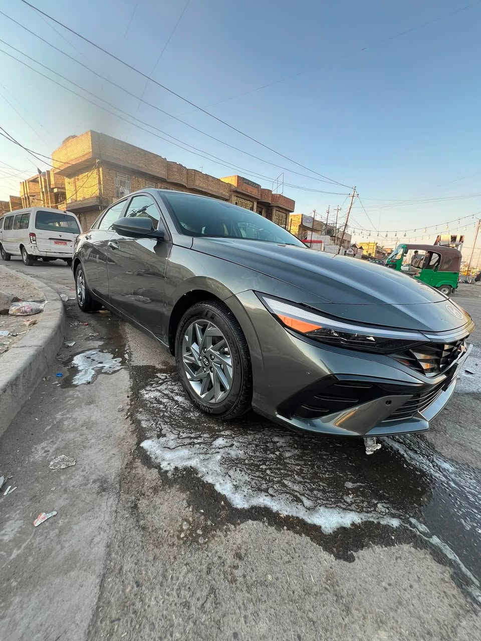 الانترا الموديل 2025 
هايبرد السياره ب اسمي 
نص موصفات 

ماشيه 3000 ميل يعني زيرو 
السعر 140$ 
***********  
شراي اتصل غير متواجد ع الفيس
