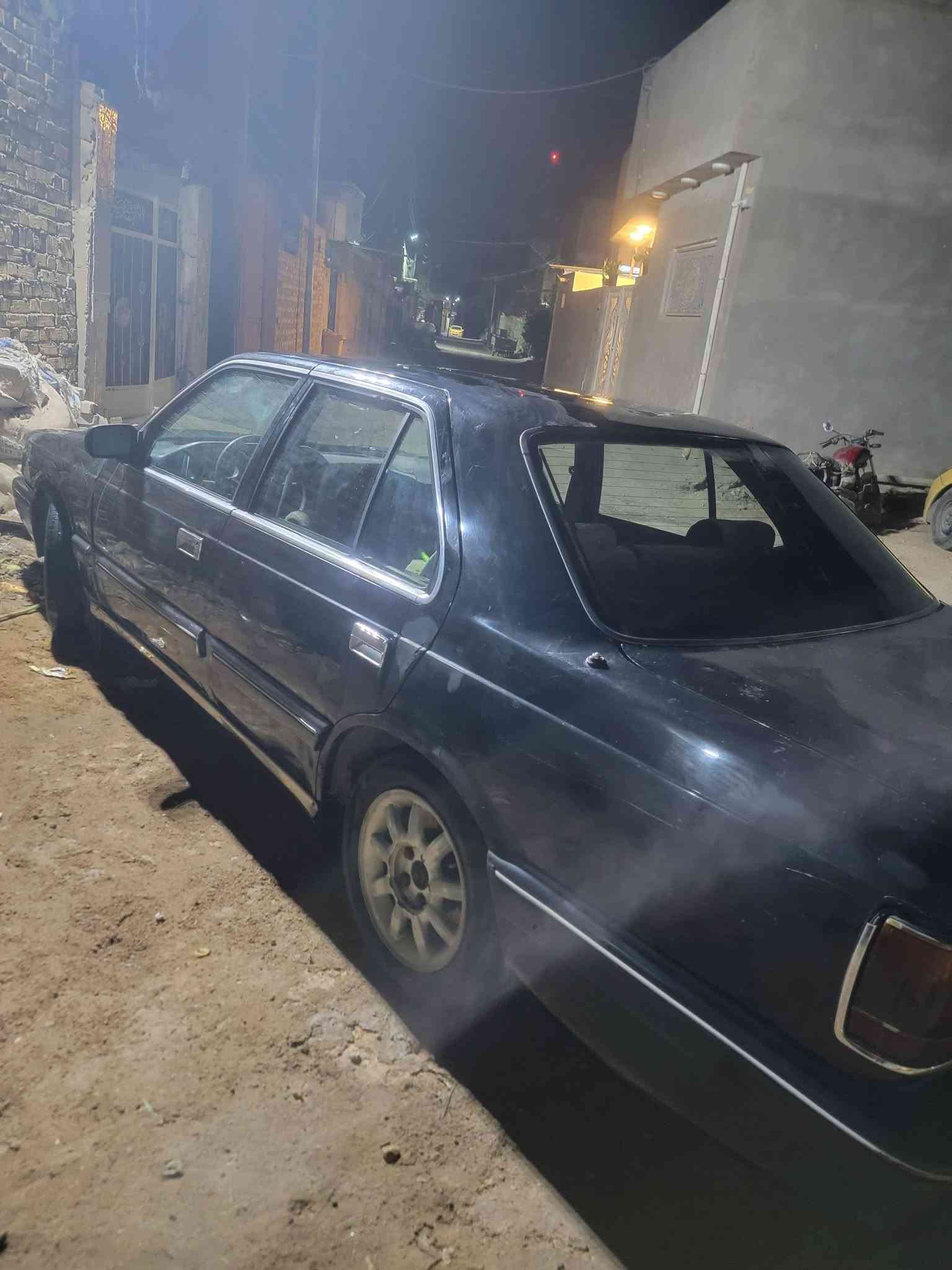 كيا بوتينشا ٩٢
محرك 2000 ديلكو ، گير اوتوماتيك 
اللون اسود ، رقم انبار مداور ثاني يوم 
السعر ٢١ ورقة وبيها مجال بسيط
مكان السيارة: الحلة
للاستفسار: [***********]
