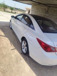 سوناتا • ٢٠١١ • فول مواصفات