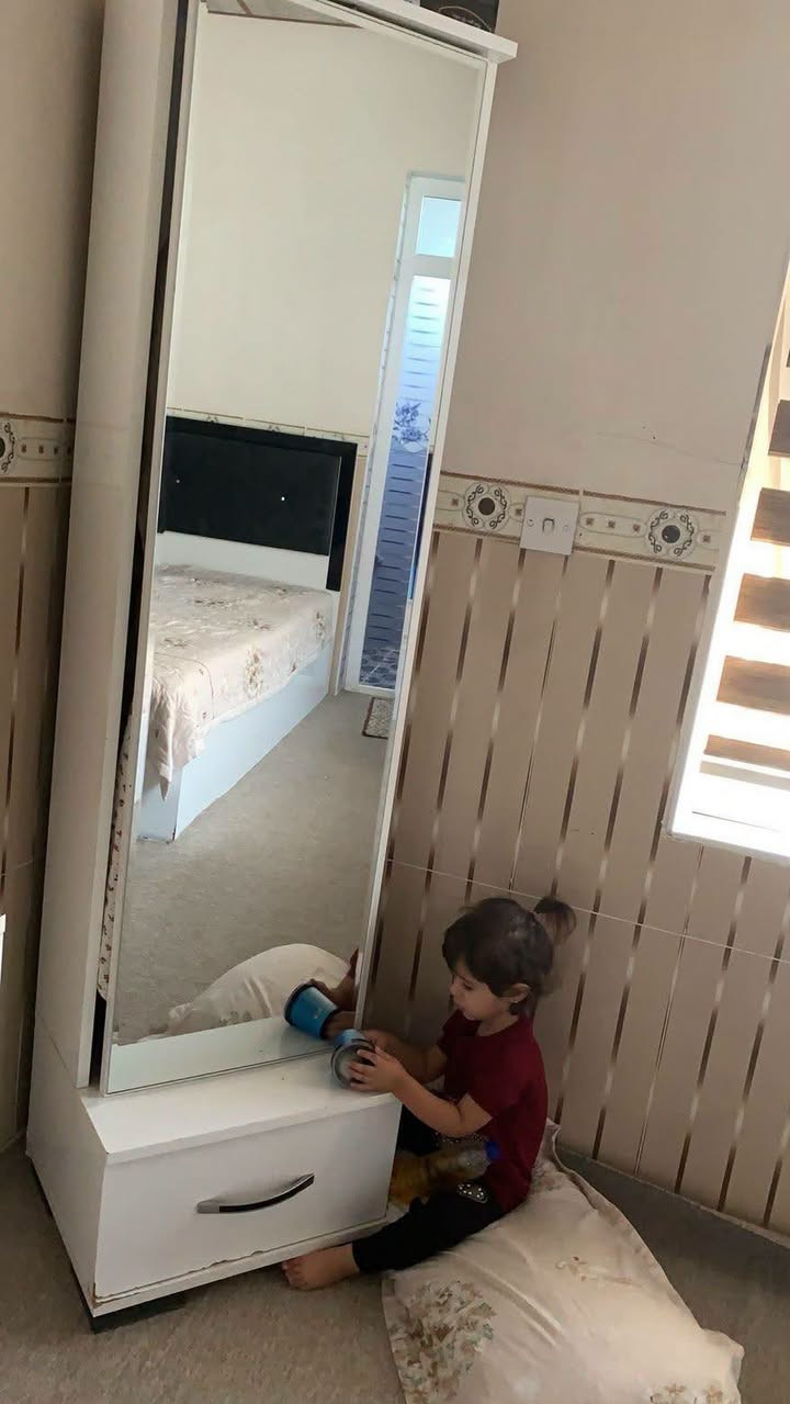غراض للبيع

نص مكتوب في الصور:
- HONOR X8c