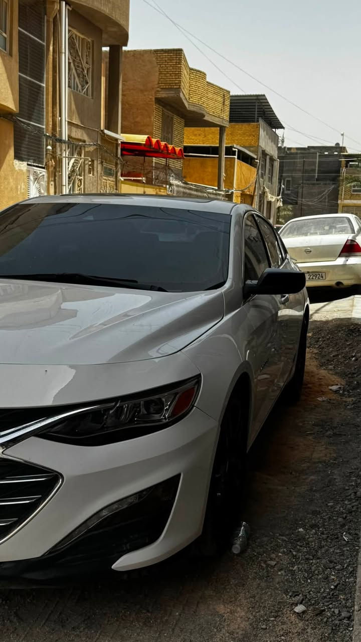 السلام عليكم
ماليبو 2023 سياره حلوه وجديده
 كشنات تبريد
 سقف بنوراما 
رادار امامي 
محرك 1500 تيربو 
غرفه بيضه وكشنات جلد + كشنات كهرباء 
ضربته خلفية جنطه وجاملغ 
ويل كبير 
رقم صاحب السياره ***********

