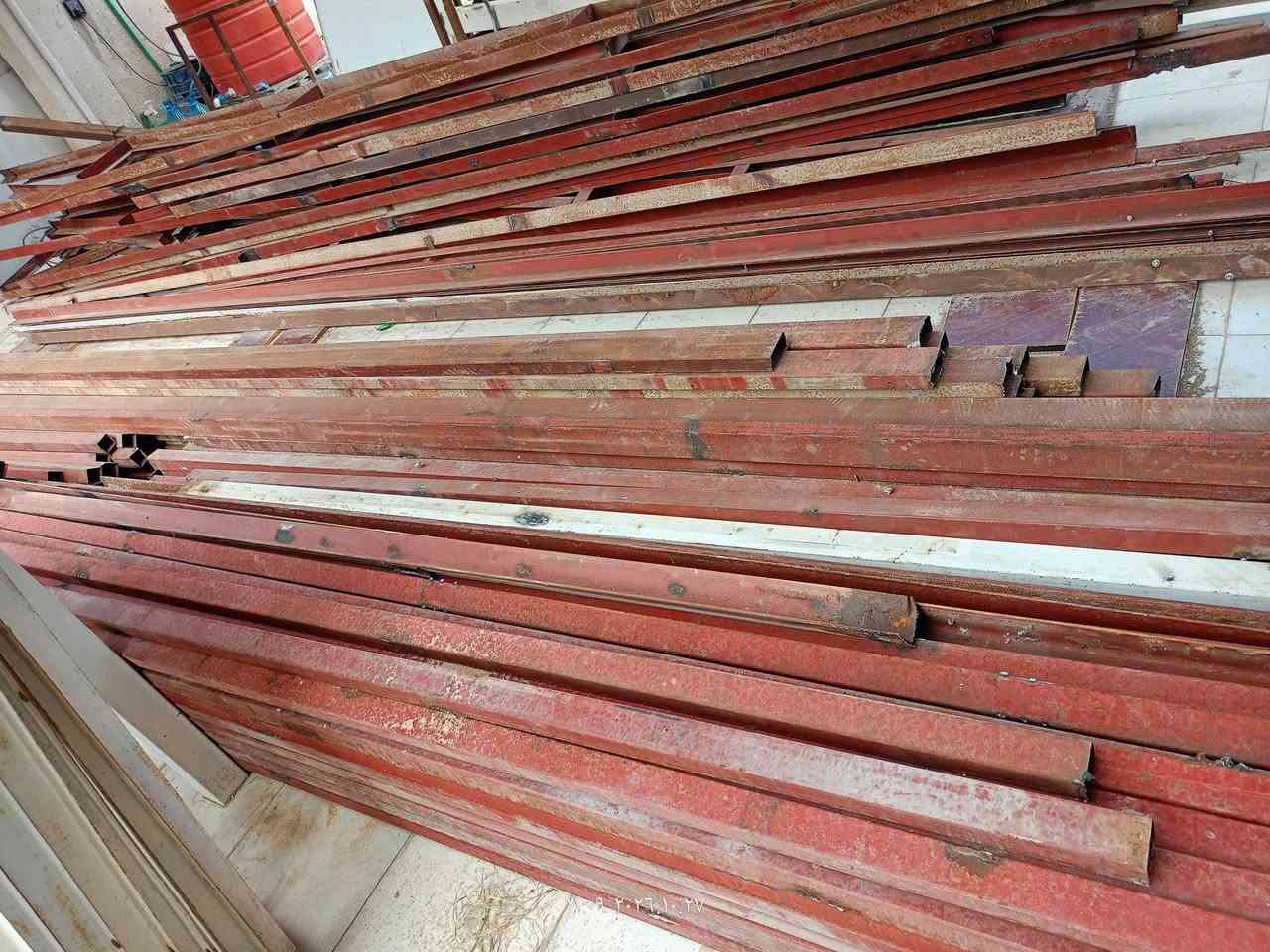 حديد زاوية • بوري مربع • بصرة حمدان